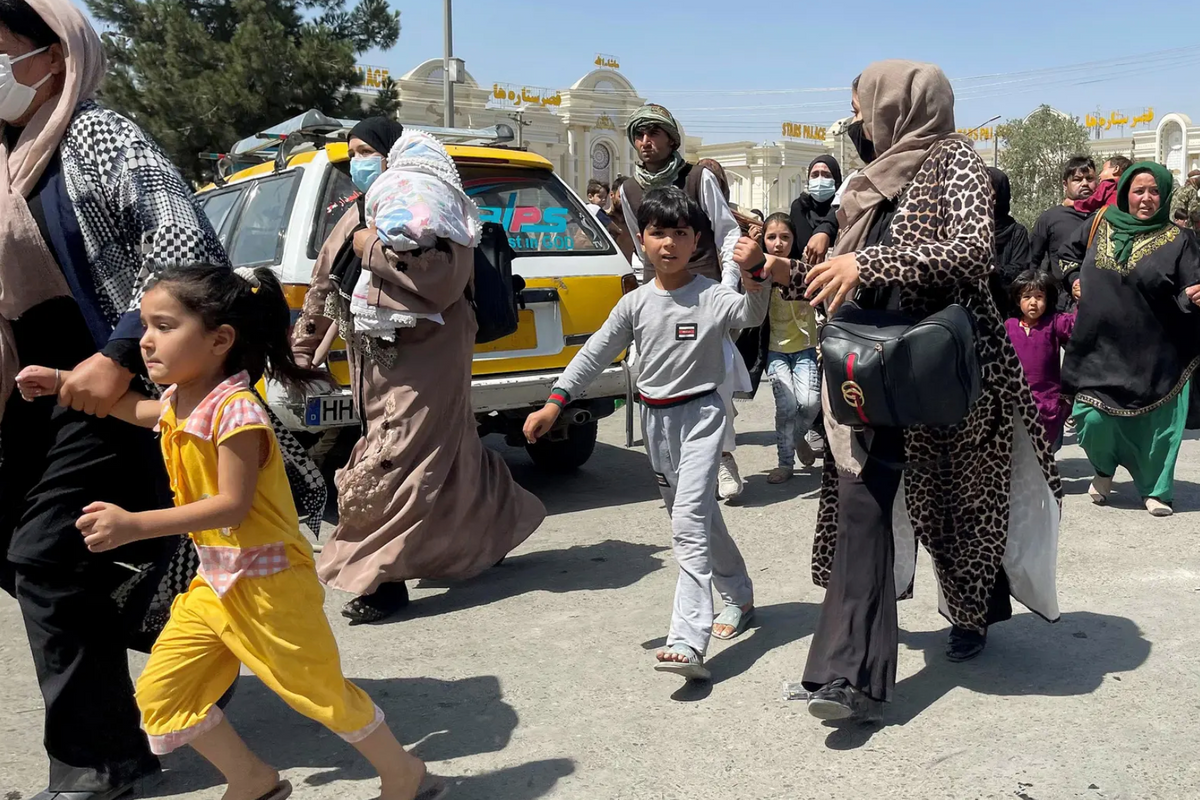 Fort Bliss in El Paso could receive thousands of Afghan refugees as Taliban topples government, Pentagon says