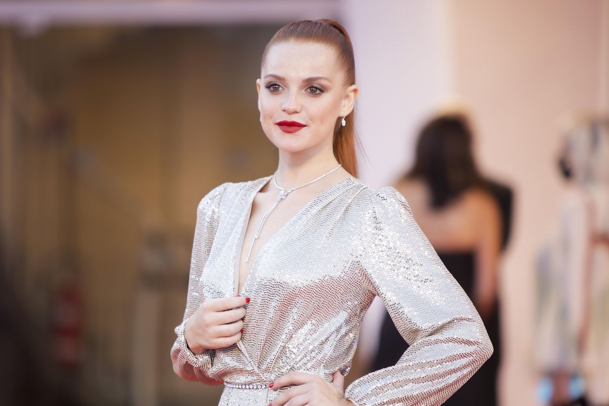 L’annuncio dell’attrice. «Dopo il vaccino presa la pericardite»