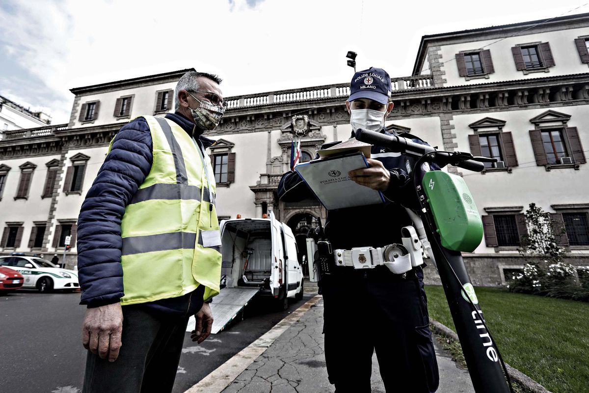 «Ai monopattini vanno date regole. Un patentino come per i motorini»