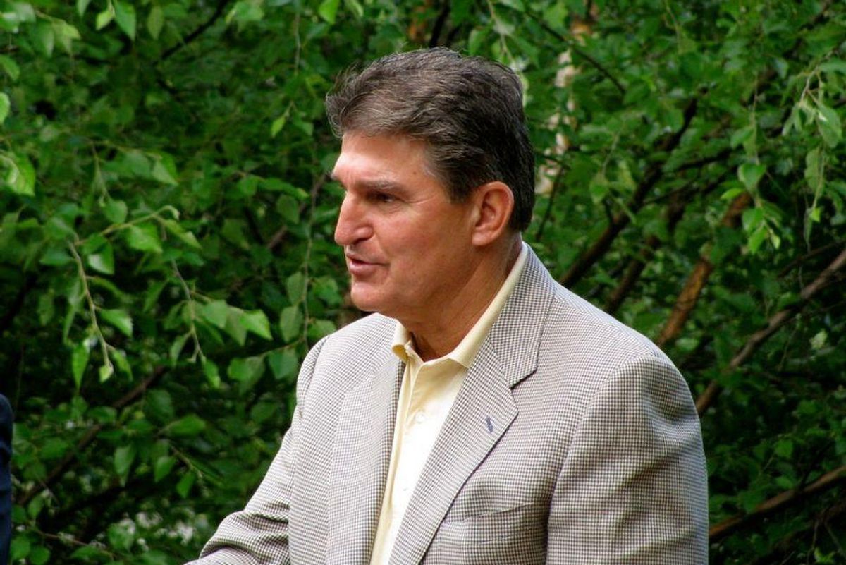 Joe Manchin Is In Fact A Rich Person, Says Columbia Professor