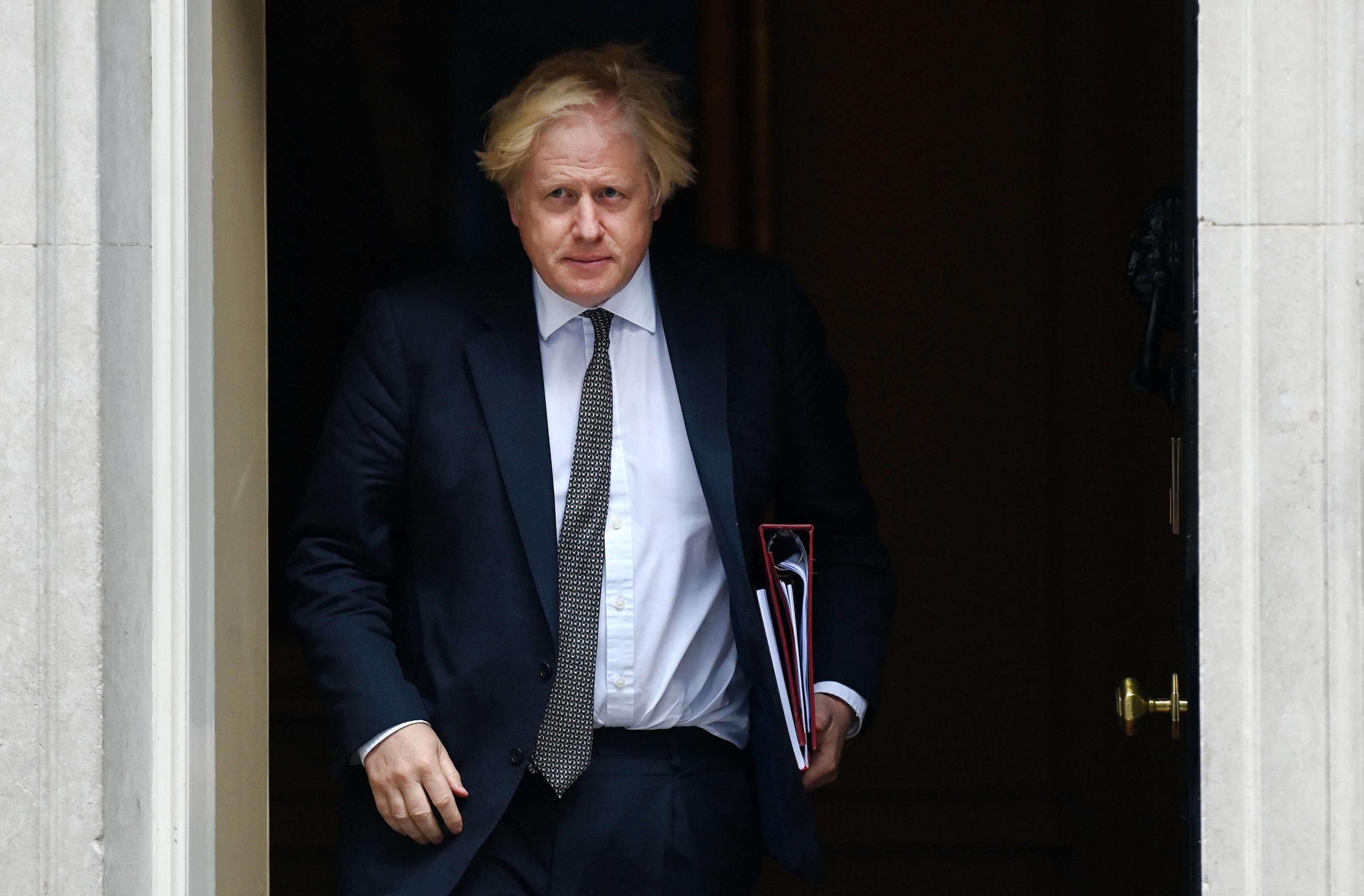 Cts inglese contro i vaccini ai minori. Ma Johnson è pronto a sconfessarlo