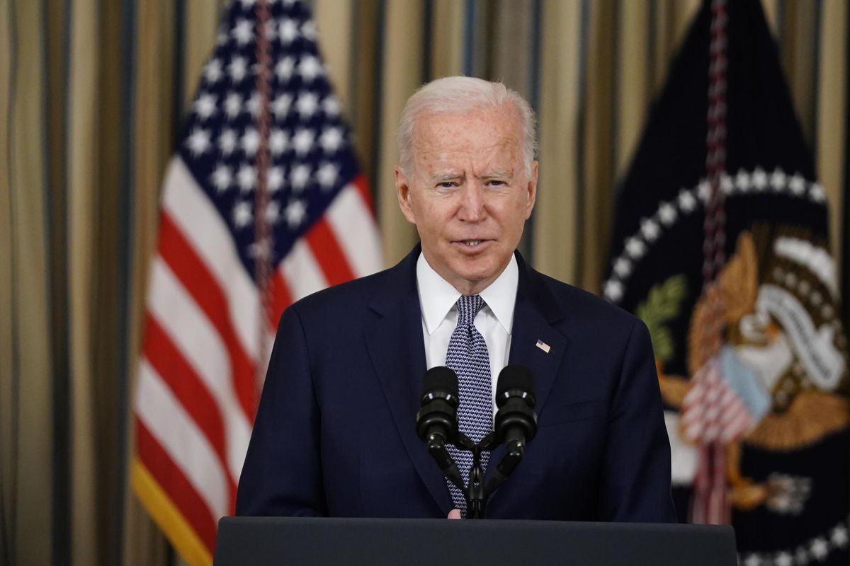 Biden all’angolo per il caos profughi. Mancano posti letto e finanziamenti