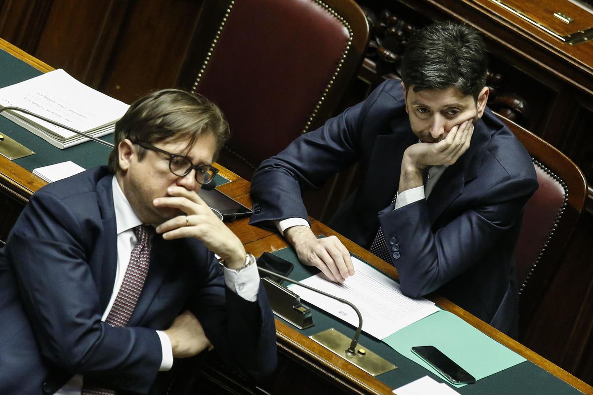 Al ministero della Salute almeno 
si parlano?