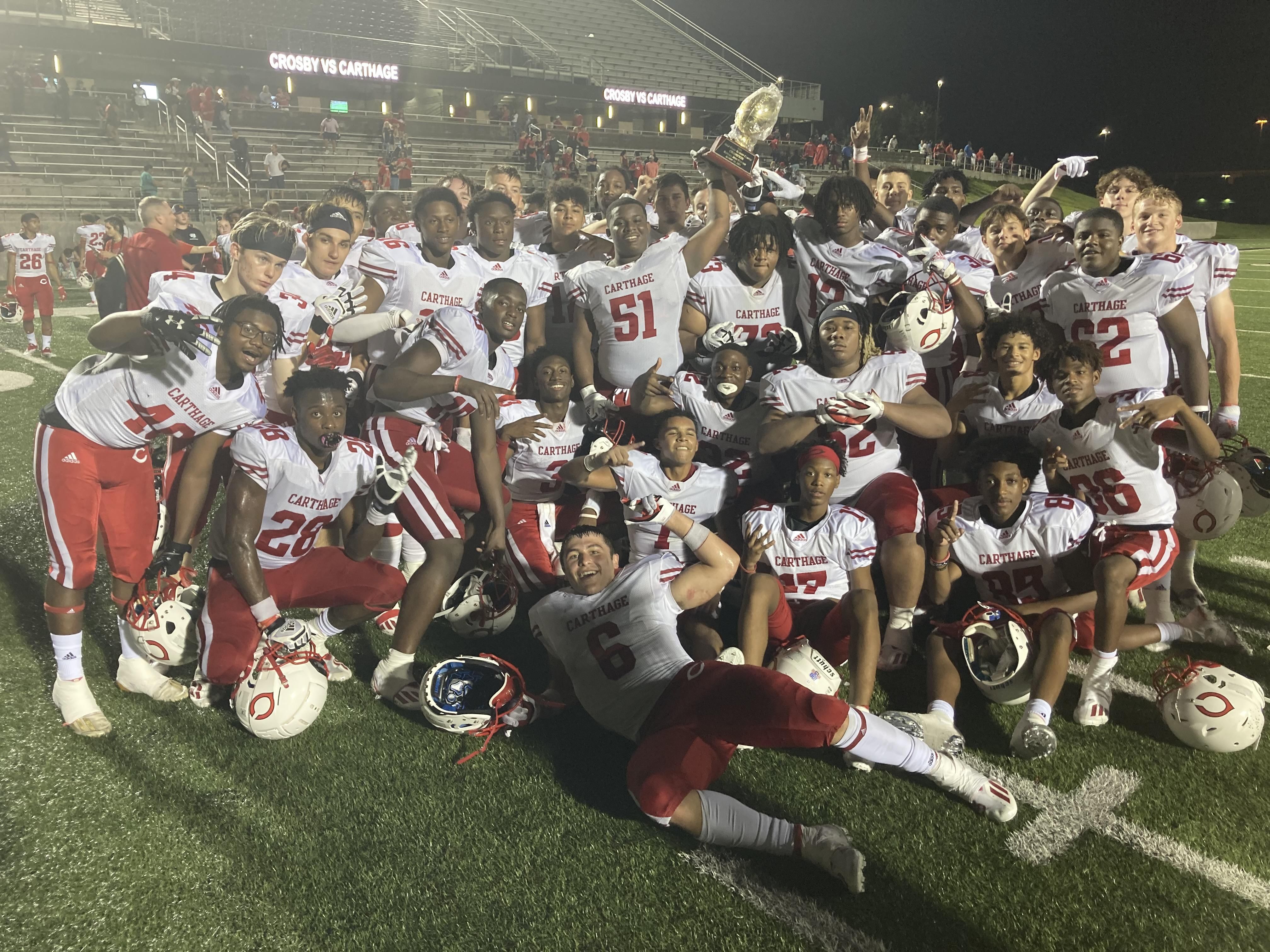 Carthage storms back to defeat Crosby 27-24, extends win streak to 31