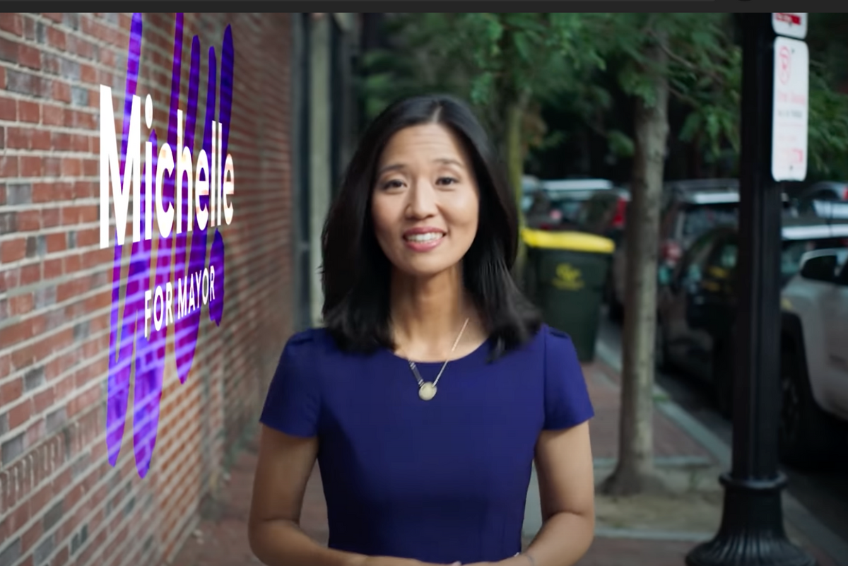 Boston Woman Will Pahk Cah In Mayor's Garahge
