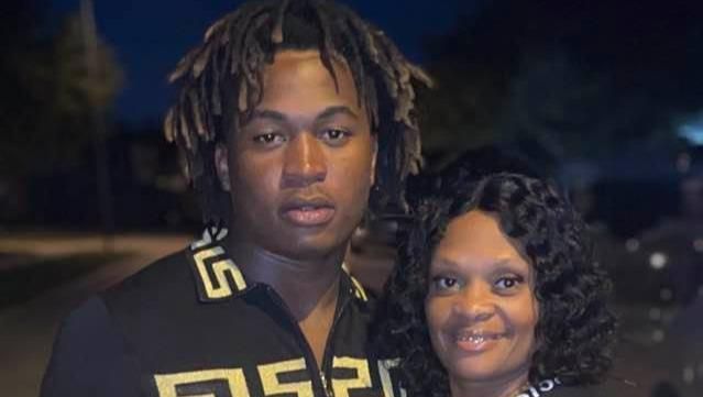 Playing for "Tank": Klein Oak football rallying around injured teammate