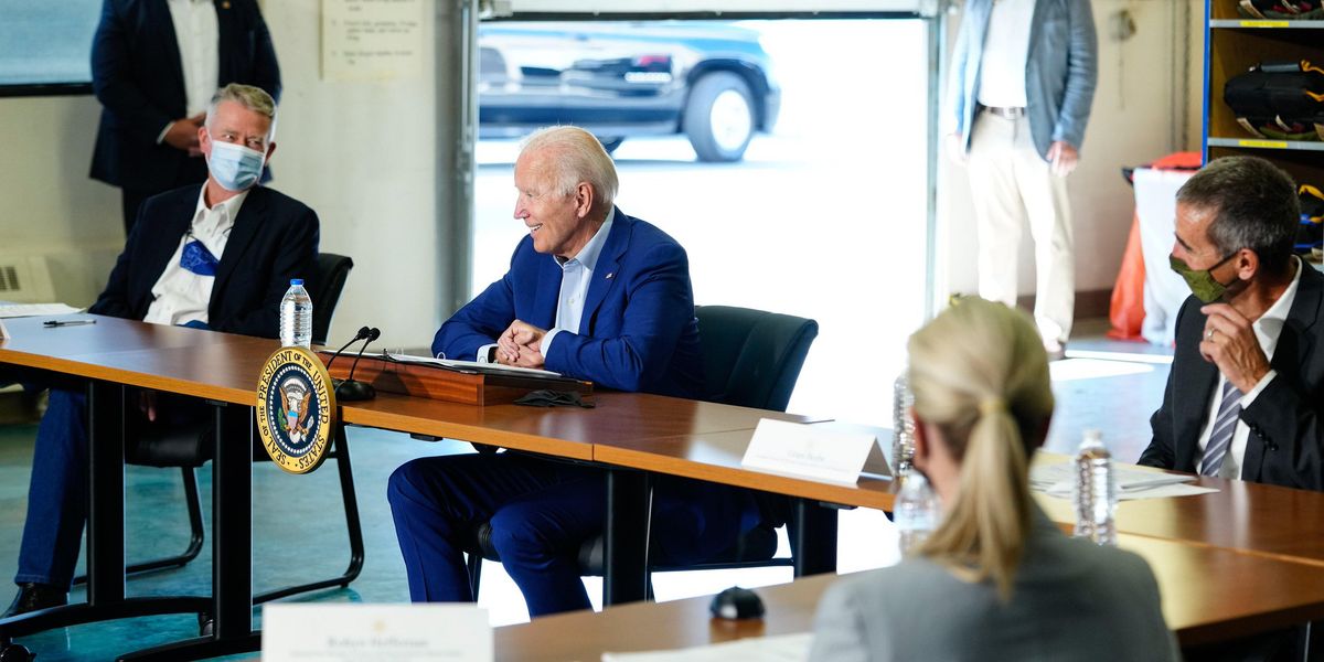 Murdoch Media, GOP Fabricate Tale Of White House Cutting Biden's Mic - Vimarsana News