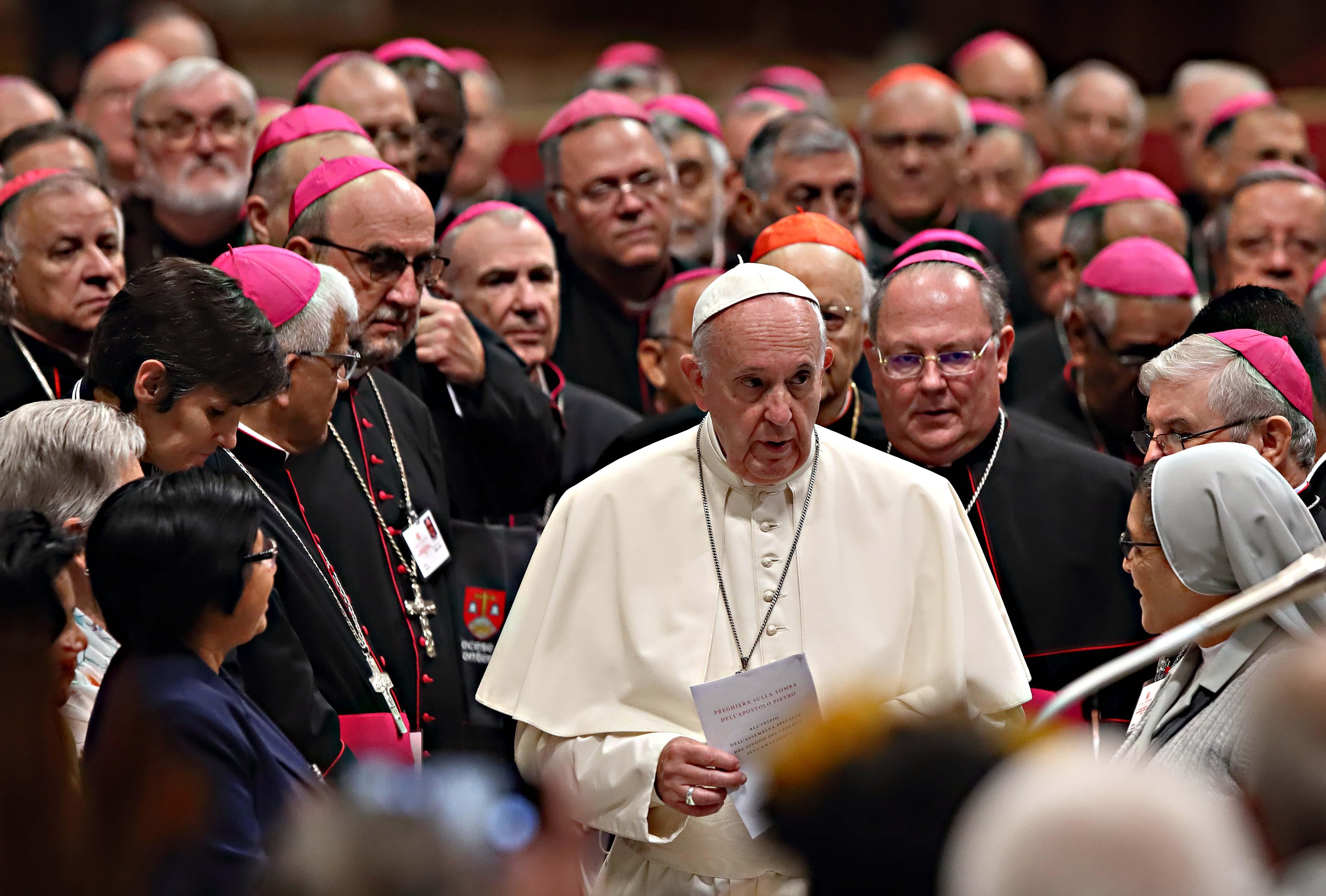bergoglio vescovi aborto vaccino