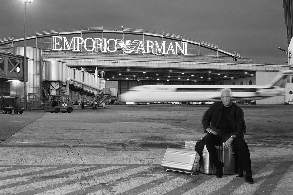 L'aquila che ha cambiato la moda: Emporio Armani compie 40 anni