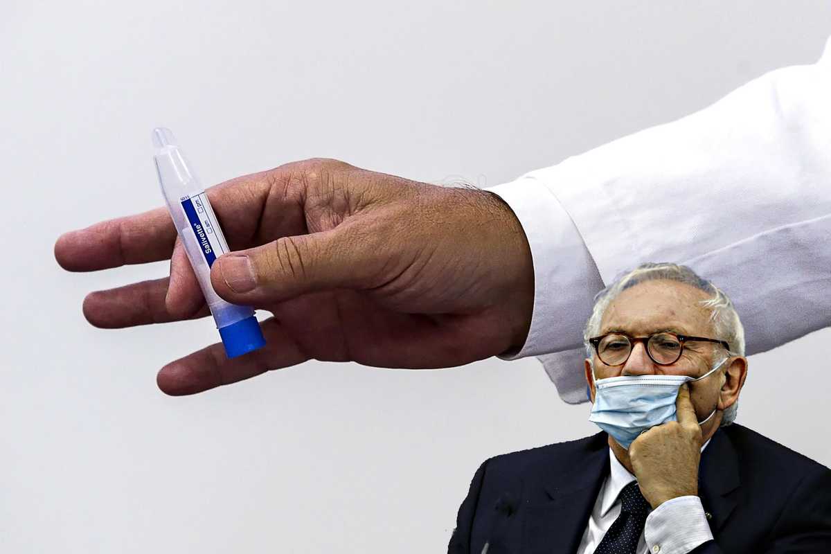 Bianchi scarica le grane della scuola