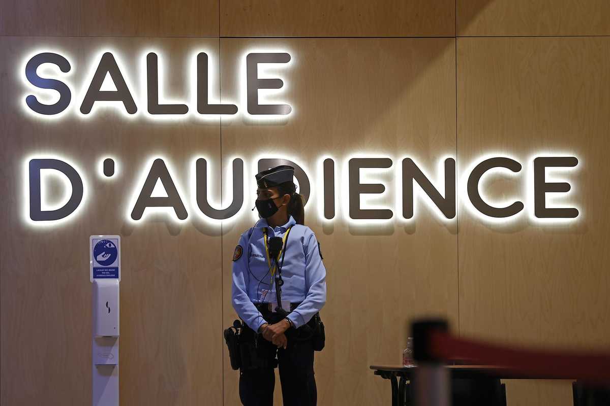 La belva del Bataclan sfida i giudici: «Non c’è altra divinità a parte Allah»