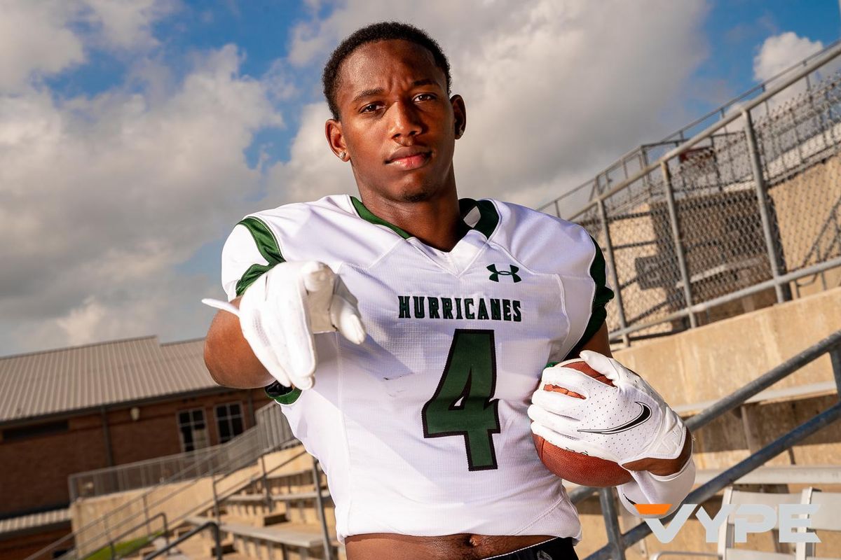 THROW IT UP TO 4: Hightower's Douglas Quite a Catch