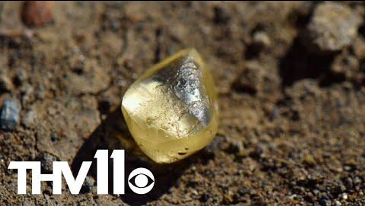 Woman spots 4.38-carat raw diamond laying on ground in Arkansas' Crater of Diamonds