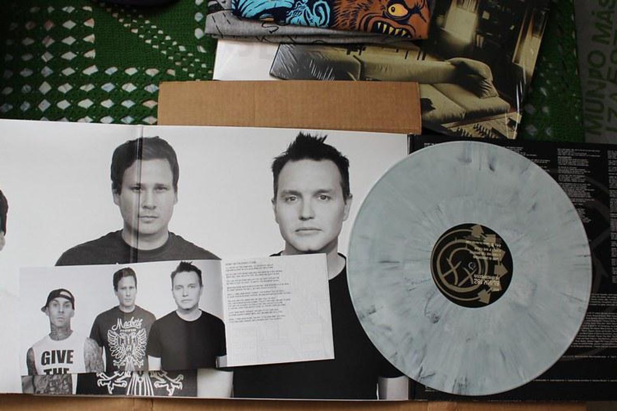 Blink-182's Mark Hoppus is now cancer free, and fans are rejoicing at the news