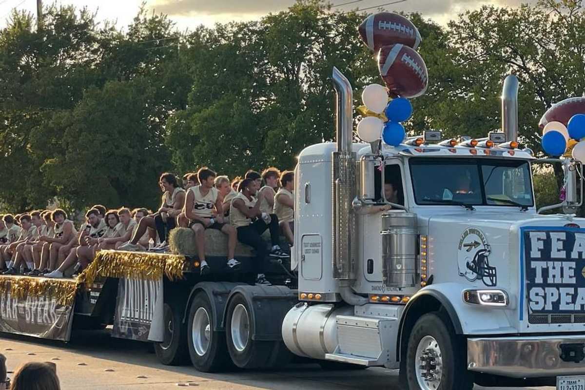 WEATHER DELAY PREVIEW: Southlake Carroll and Keller to battle it out Friday at 2 pm