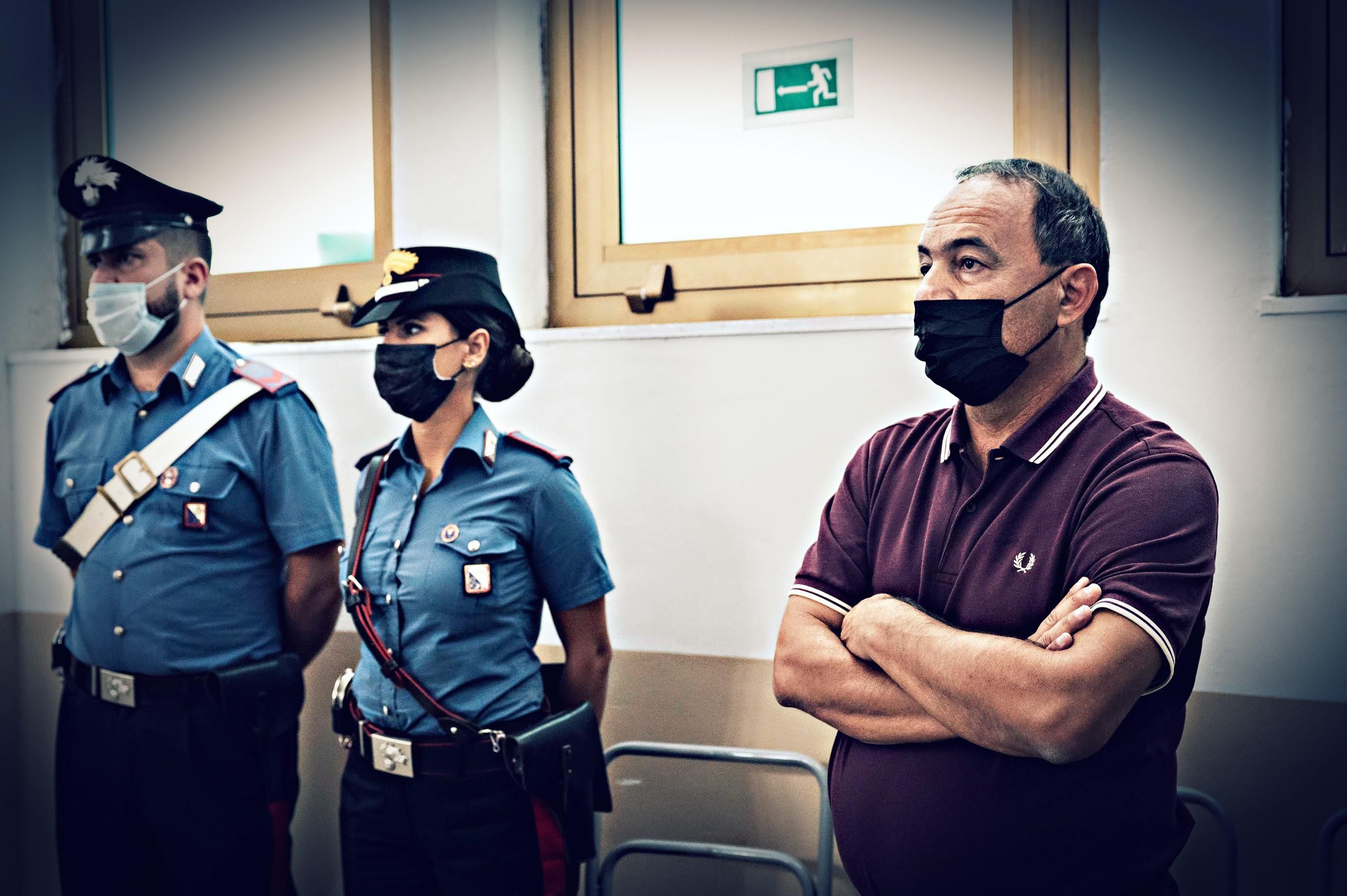 Con i soldi dei minori Lucano si pagava i banchetti con i Vip