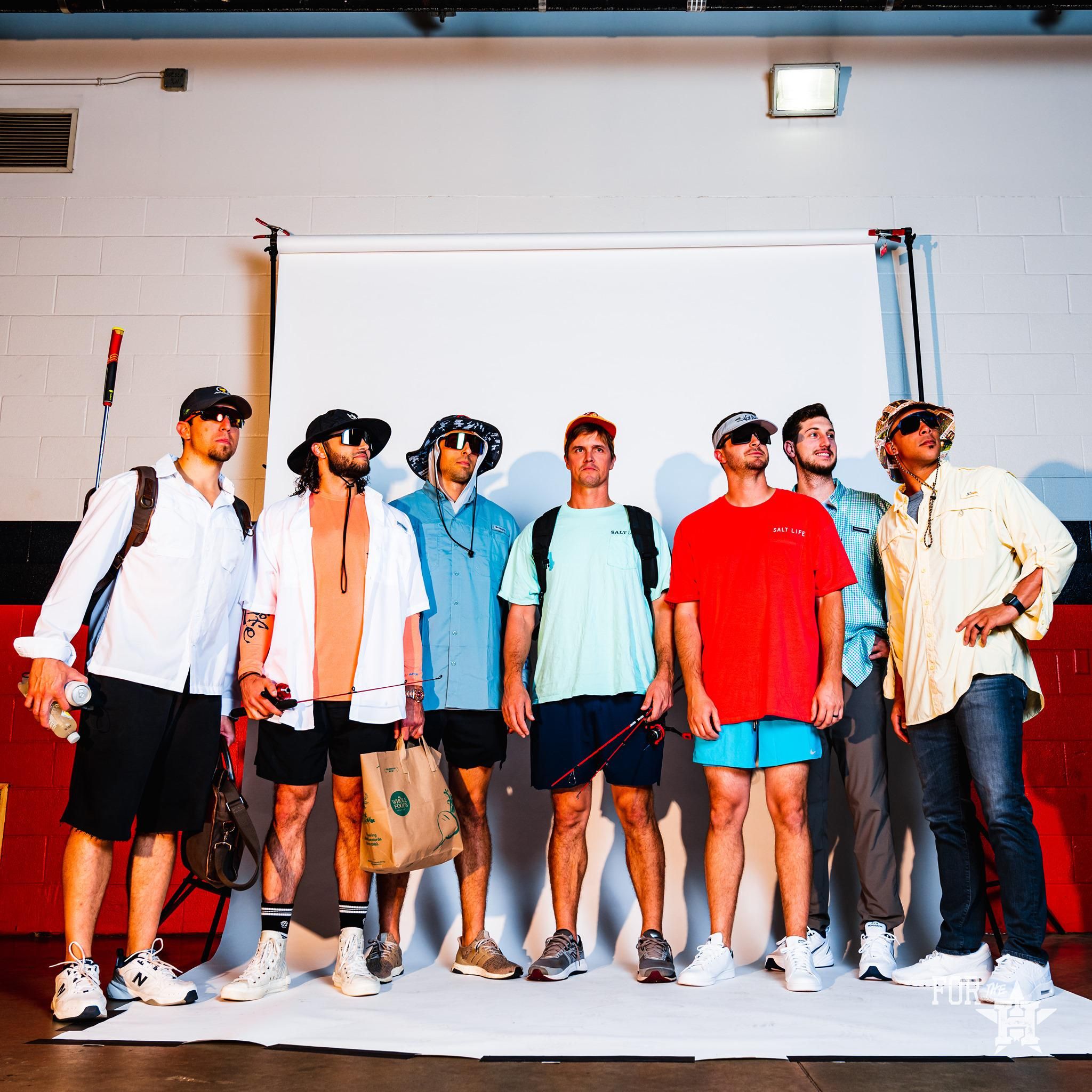 Astros execute home run tribute to teammate in hilarious dress-up day