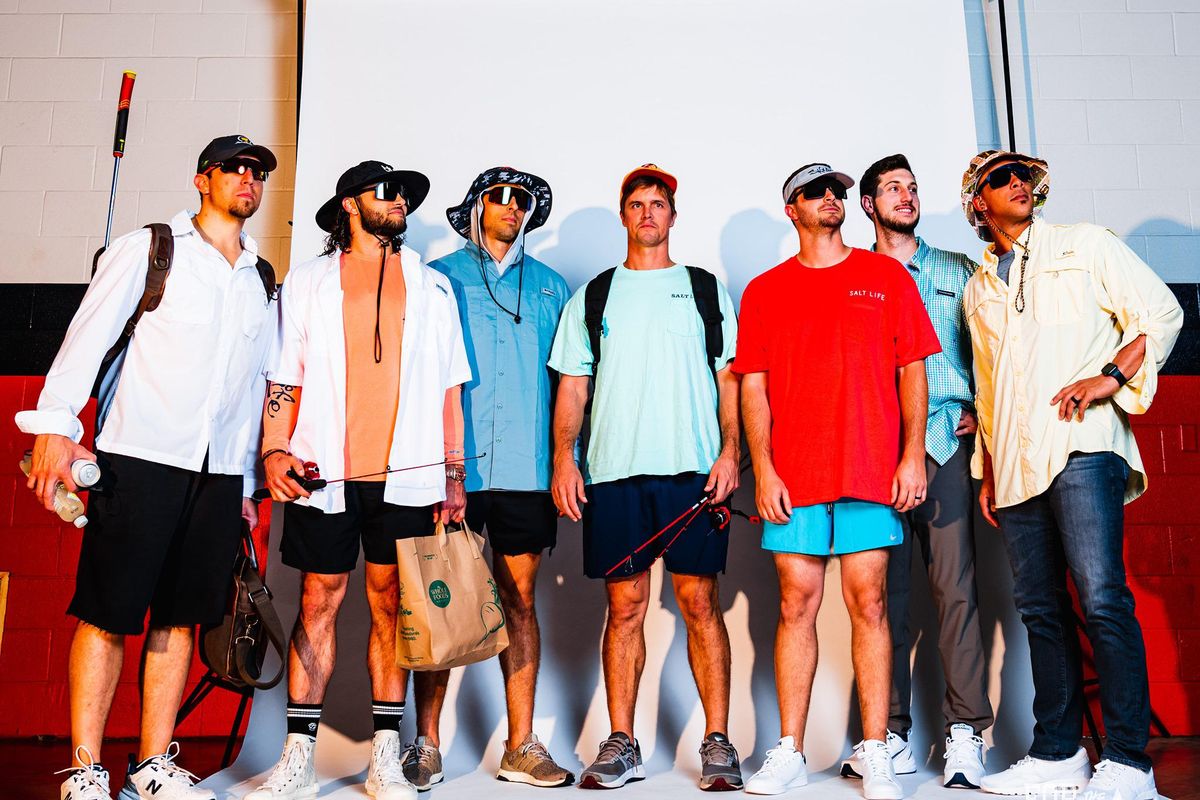 Astros execute home run tribute to teammate in hilarious dress-up day