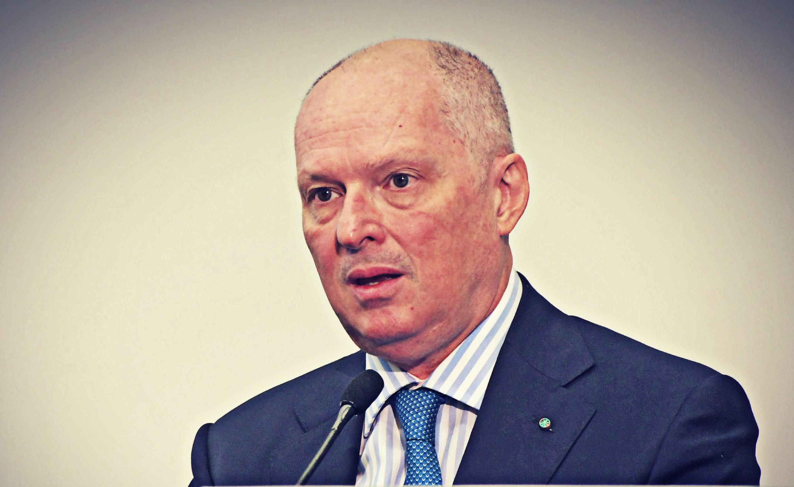 Ricciardi kamikaze: semina il panico così il ministro può fare bella figura