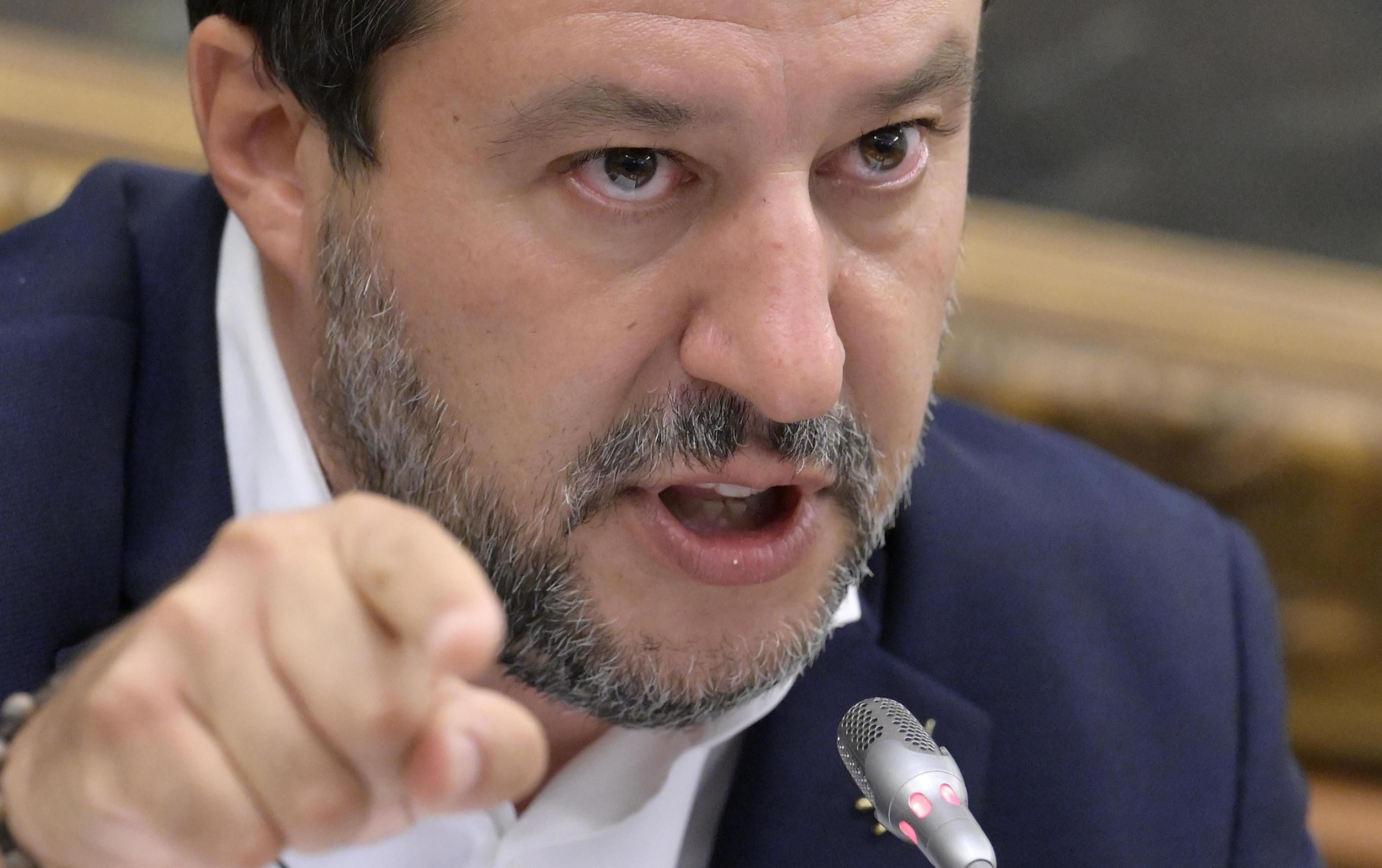 Salvini: «Lamorgese ancora inadeguata contro le violenze nelle piazze»