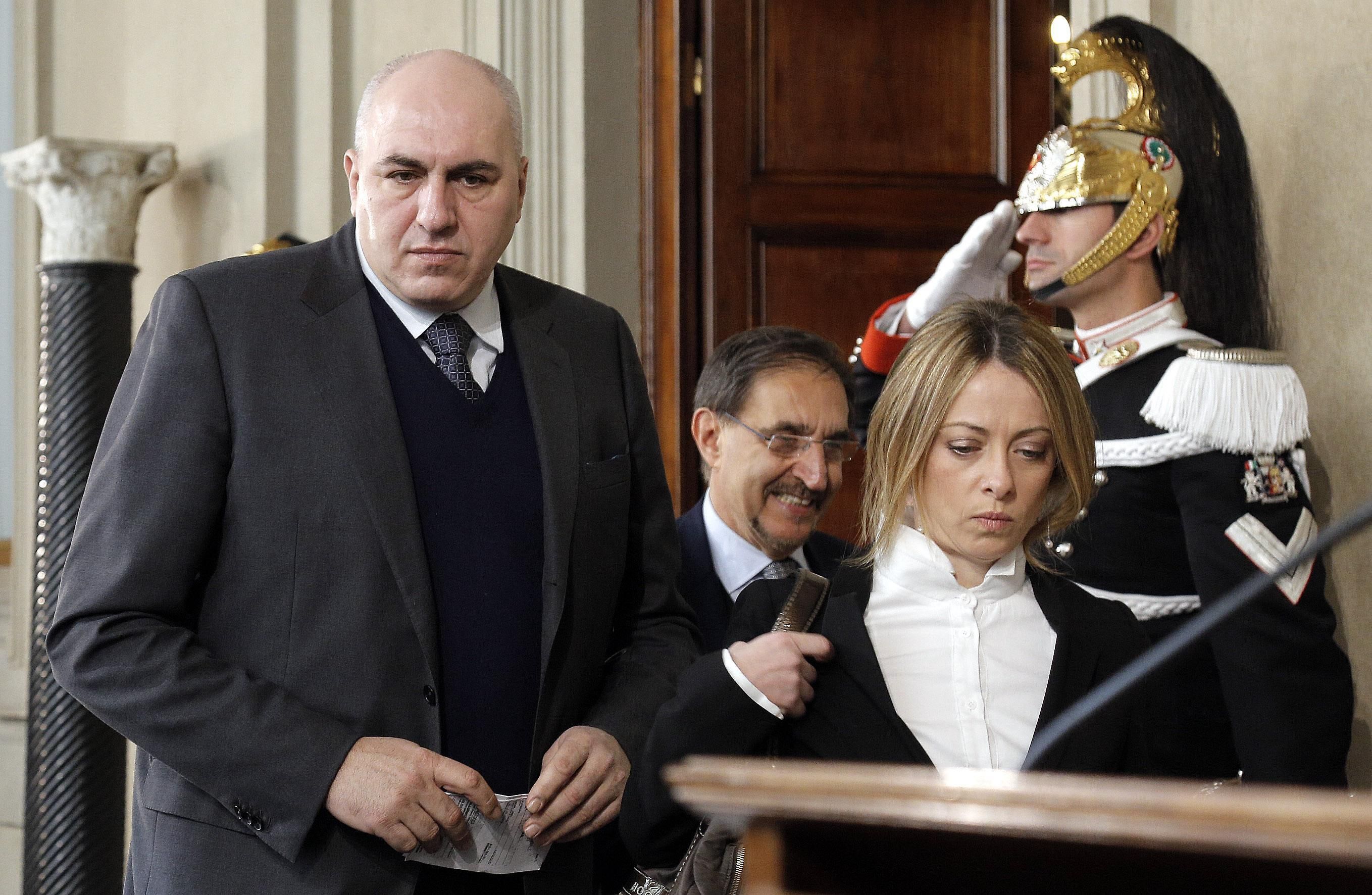 Per la sinistra l’unica destra buona è quella che non c’è. O che si suicida