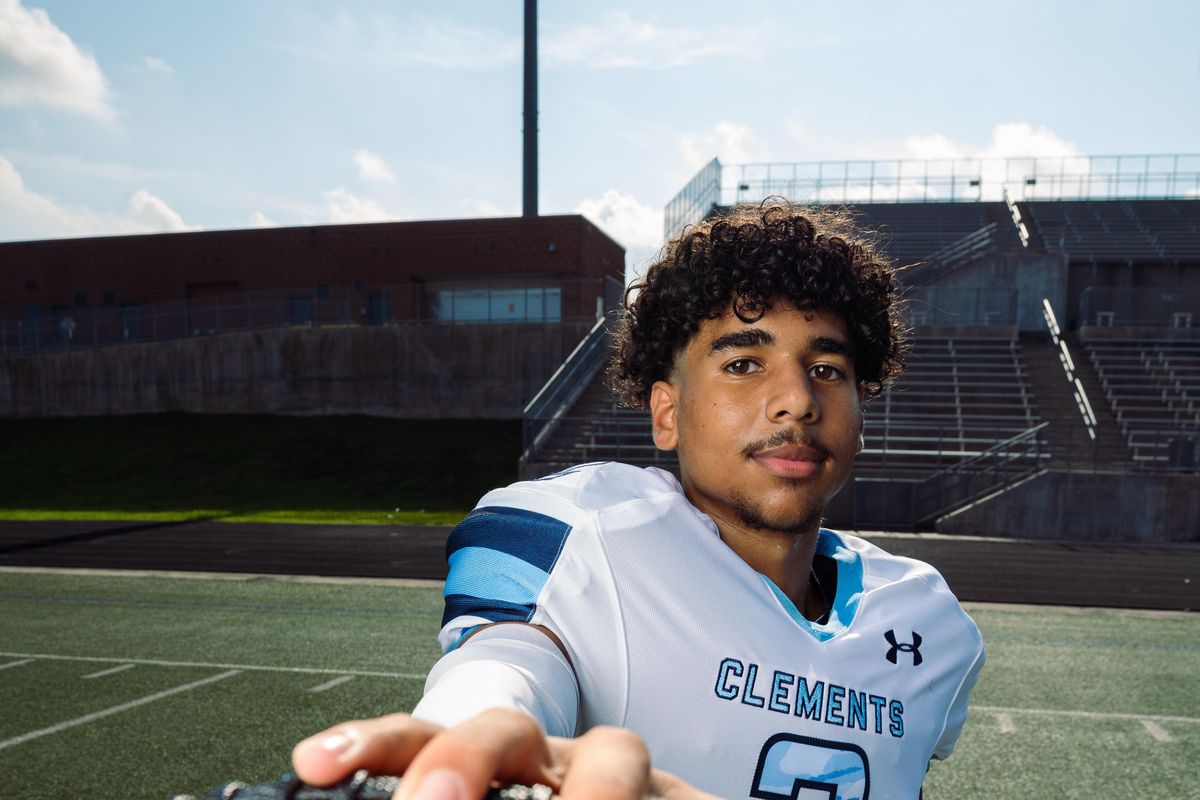 Clements moving forward after injury to starting QB Darnell