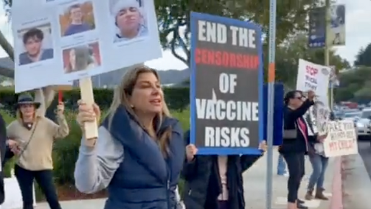 Anti-Vaxxers Yelling At School Kids Get Stunning Response