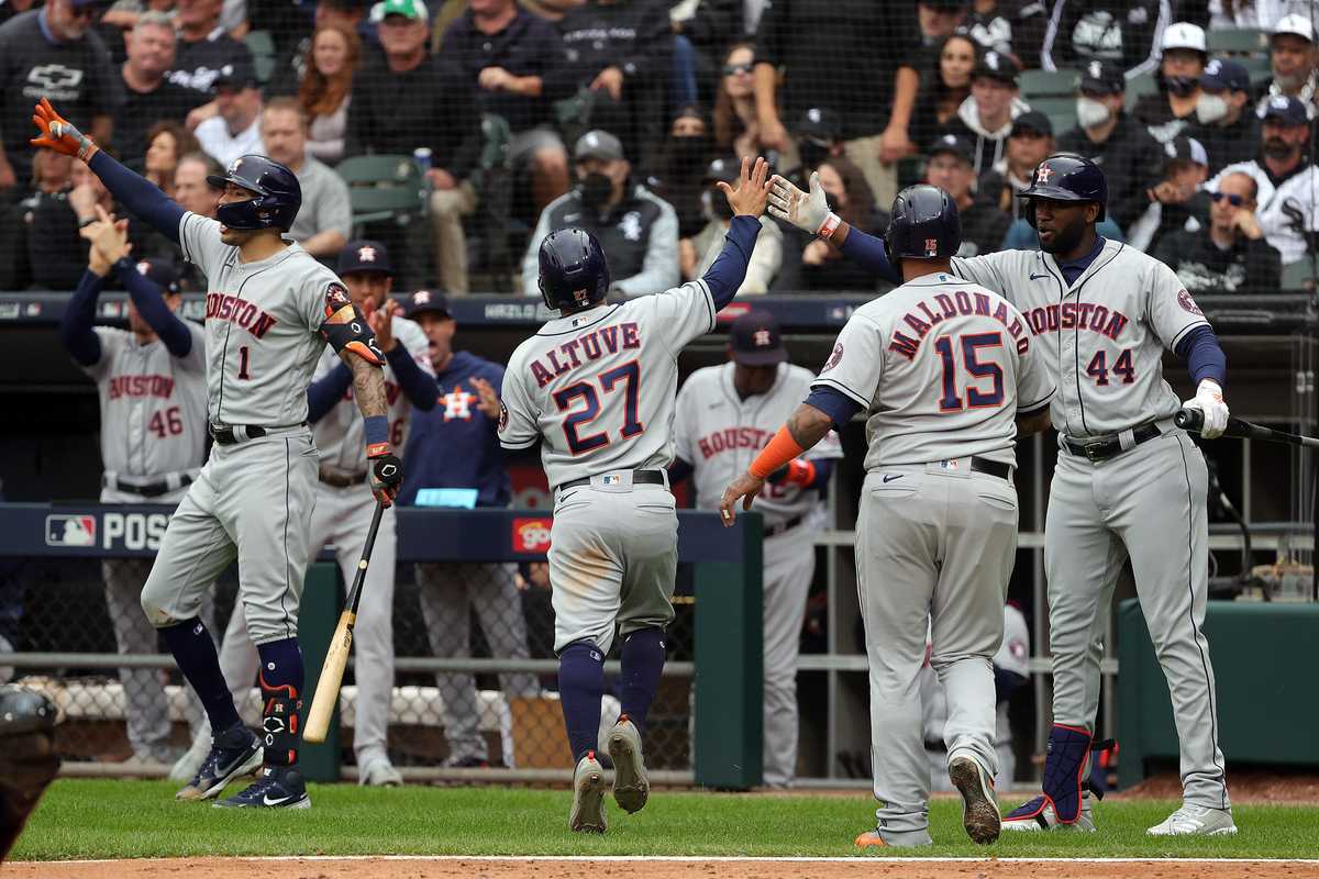 Astros celebrating in 2021 ALDS Game 4