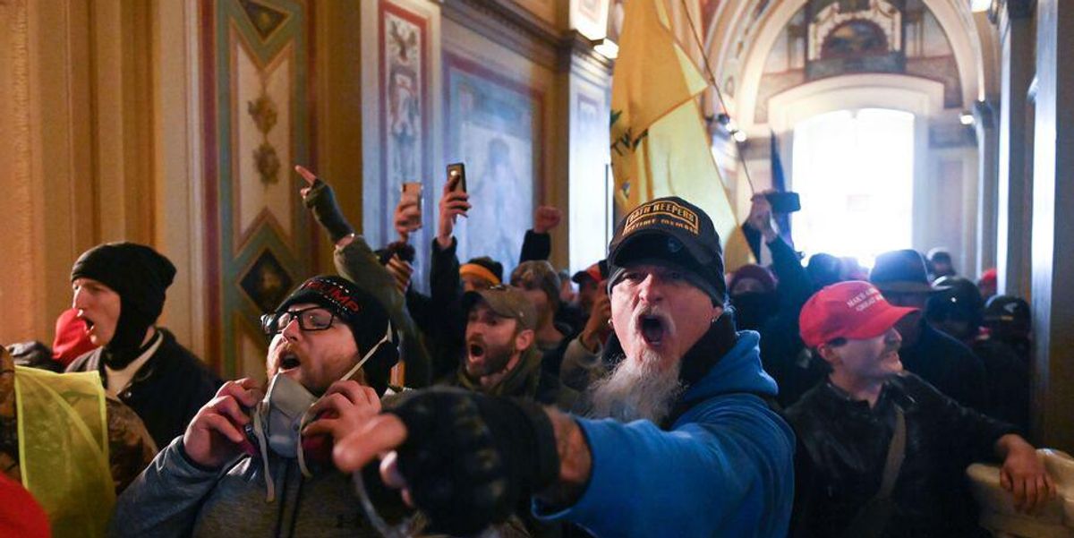 Oath Keepers Conspiracy Trial Delayed By Massive Stack Of Evidence - Vimarsana News
