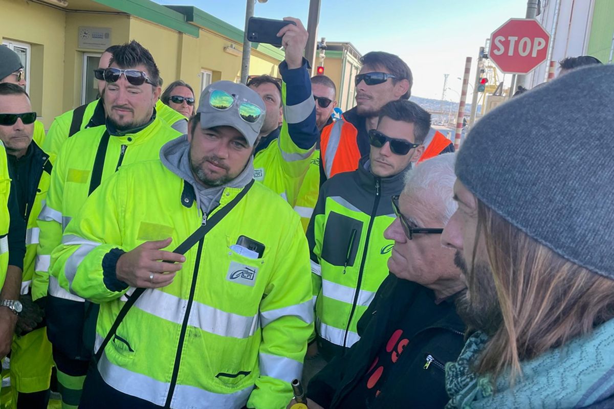 Media scatenati sul caos dei portuali. Ma sui mancati controlli è silenzio