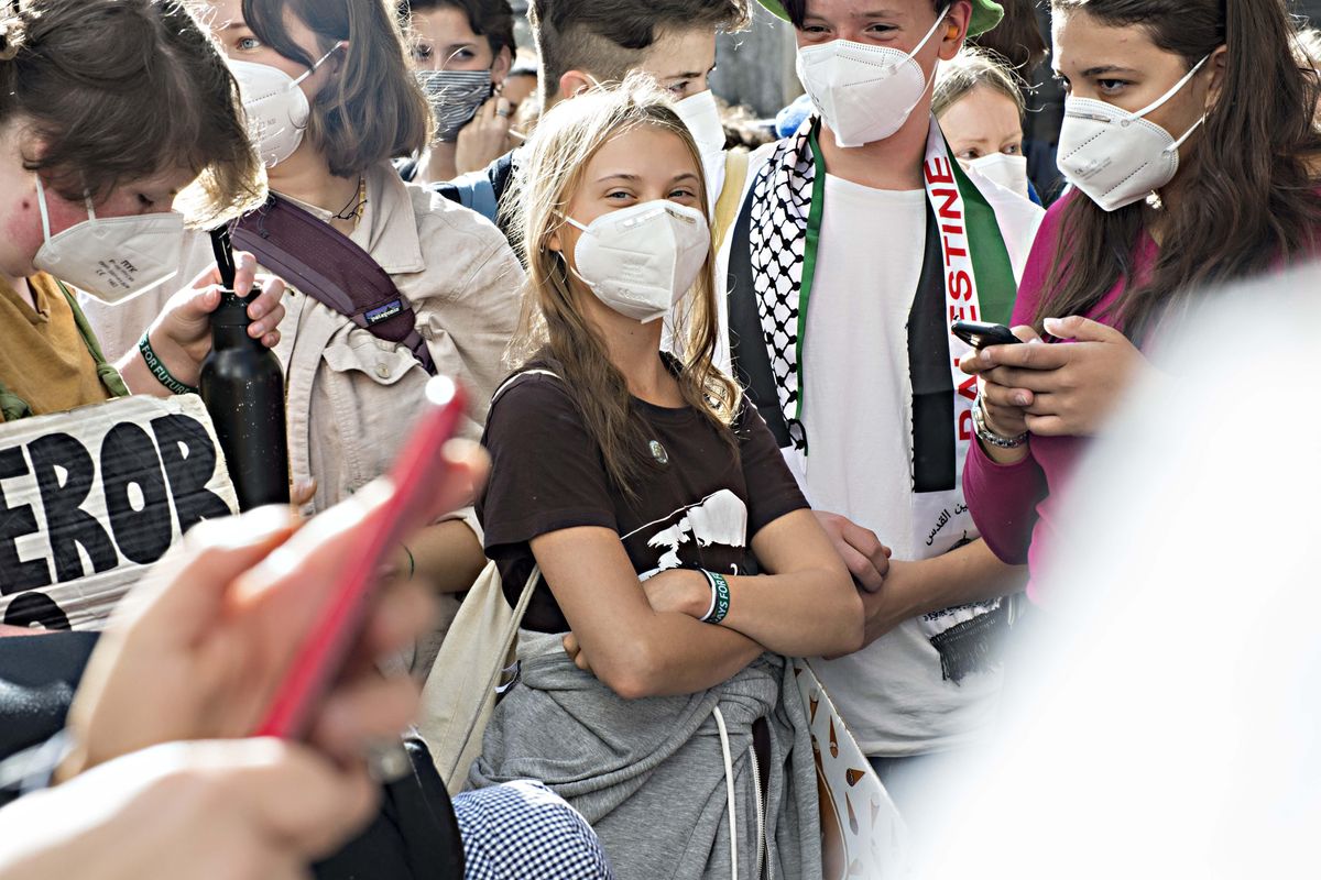 I seguaci di Greta non sanno fare i conti. Entro 35 anni serve il doppio dell’energia