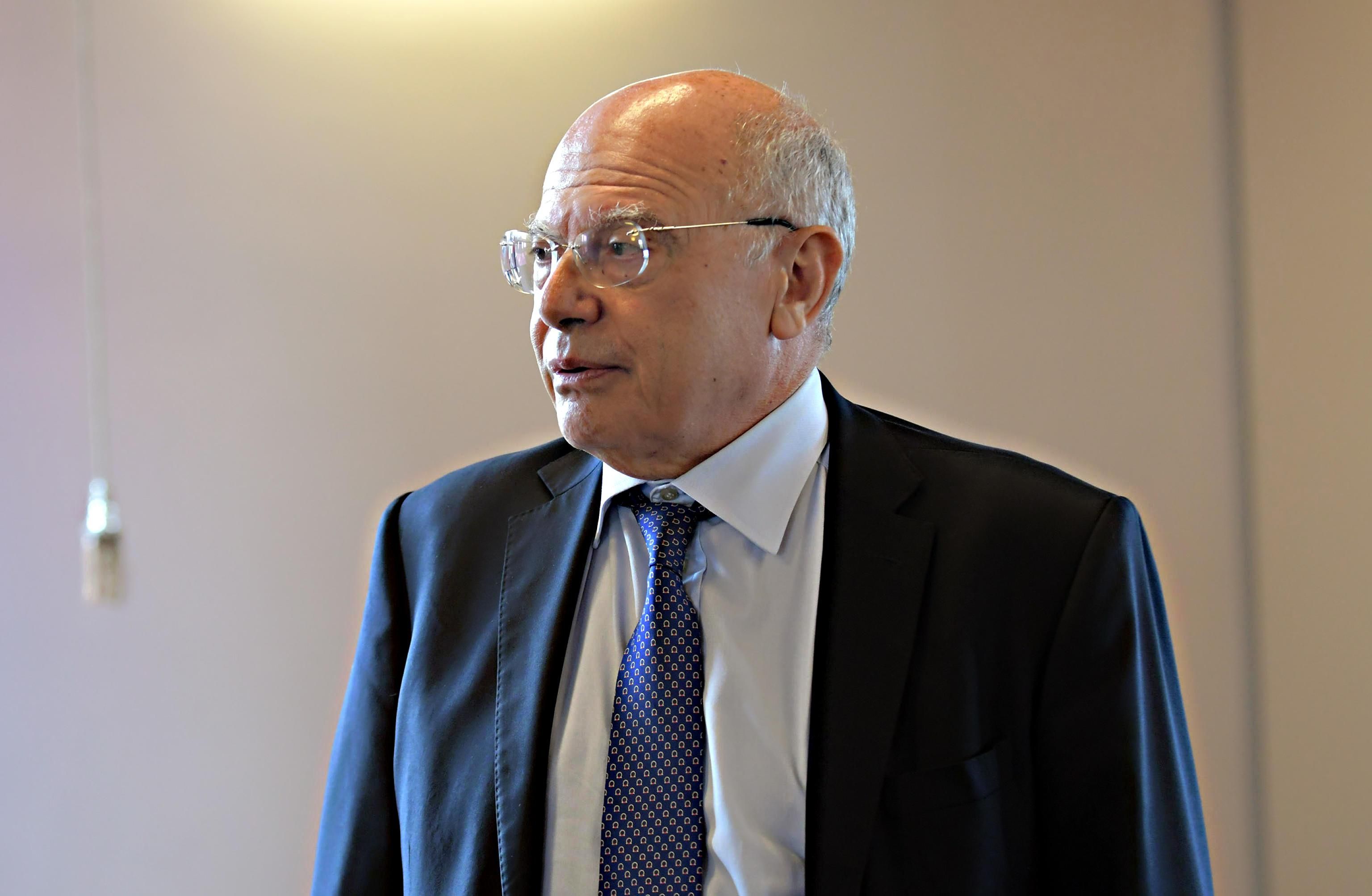 Indagato Galli. I pm: «Truccava concorsi per i suoi fedelissimi»