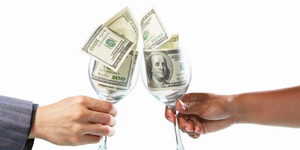 wine club money