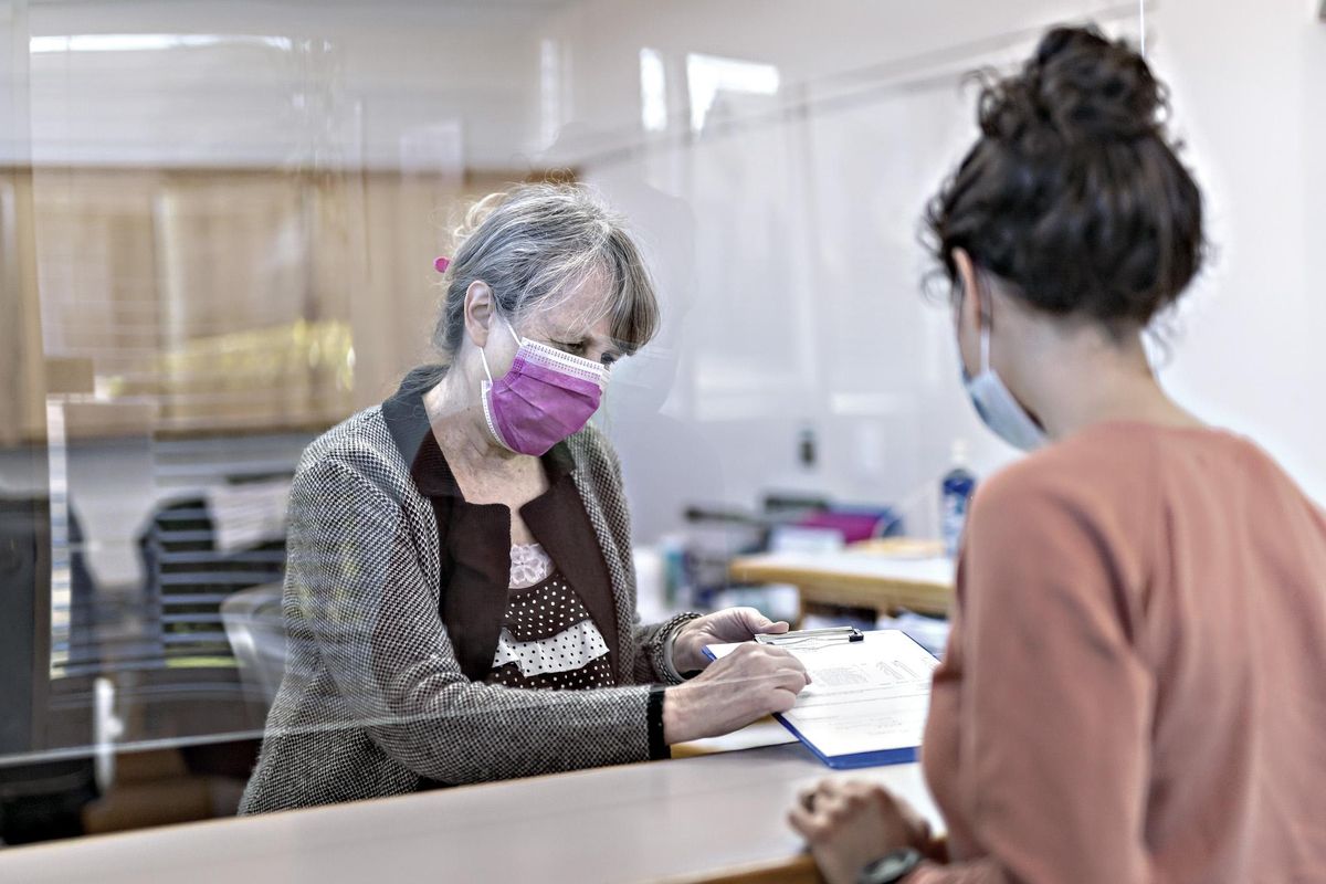 Vietato lavorare senza pass. Ma negli uffici pubblici basta l’autocertificazione