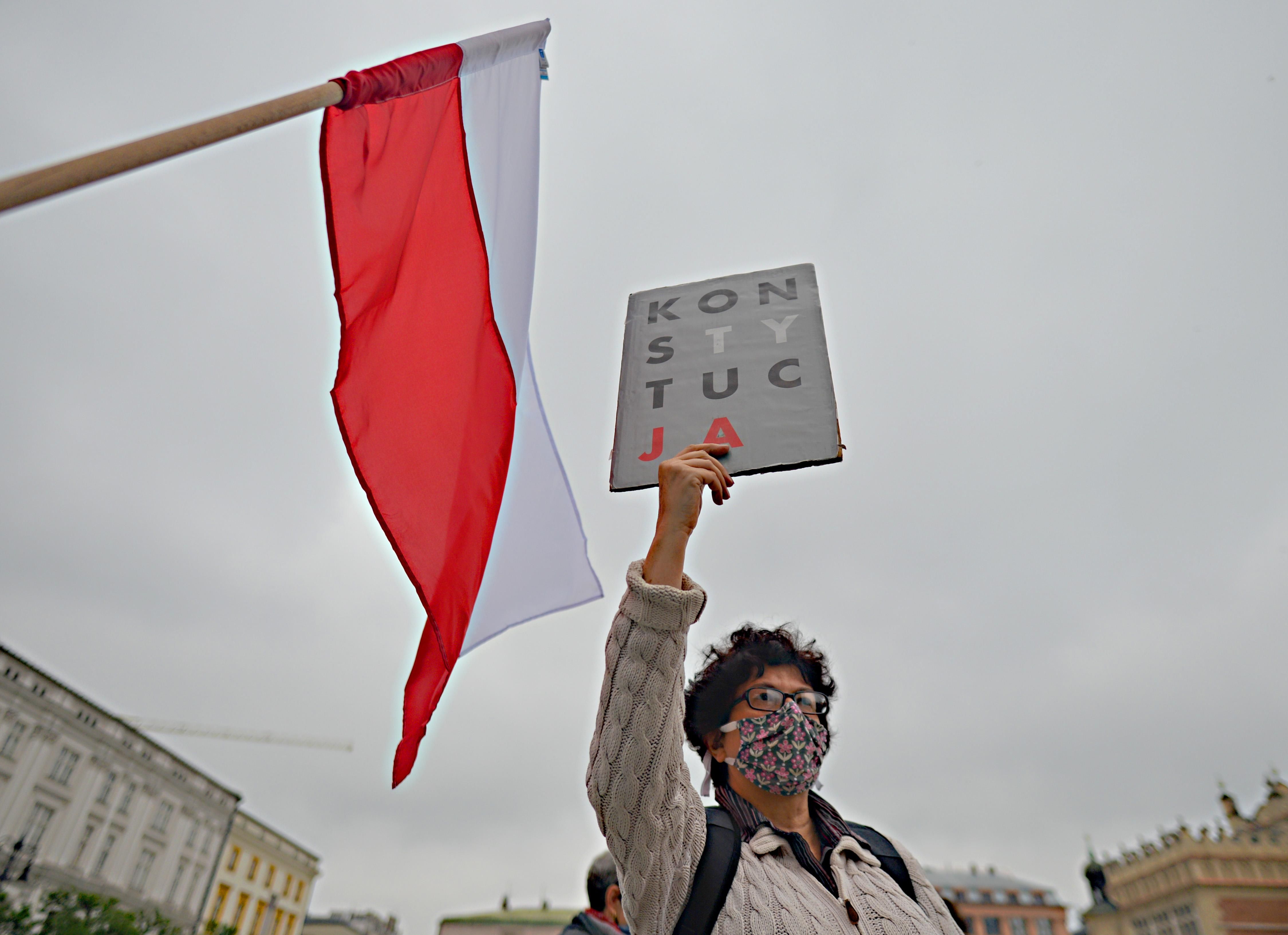 polonia ue giustizia costituzione indipendenza