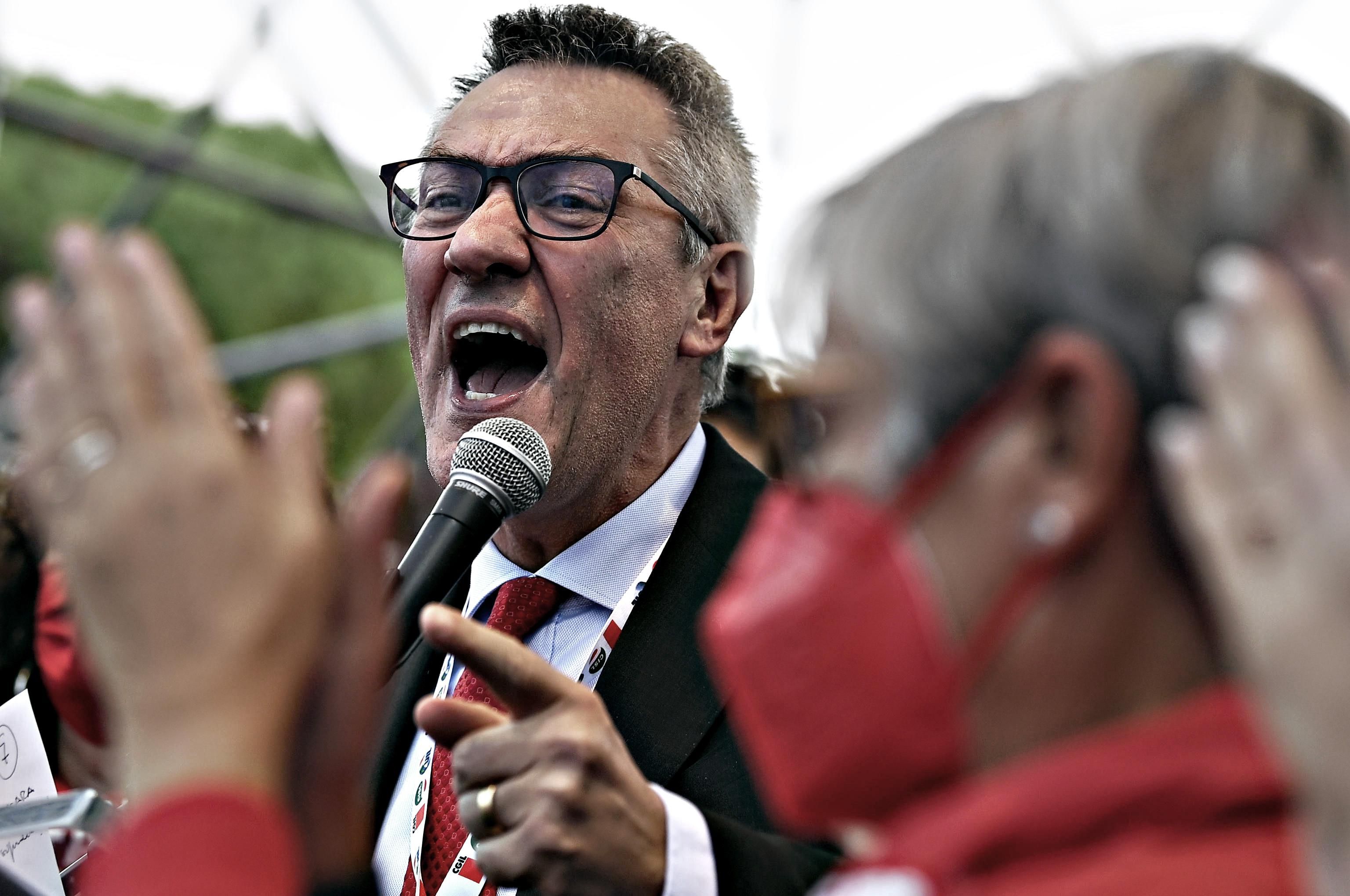 Landini e la violenza sulle donne: è colpa della proprietà privata