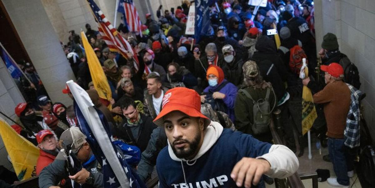 Mapping Extremist Networks Shows Capitol Rioters Weren't 'Ordinary People' - Vimarsana News