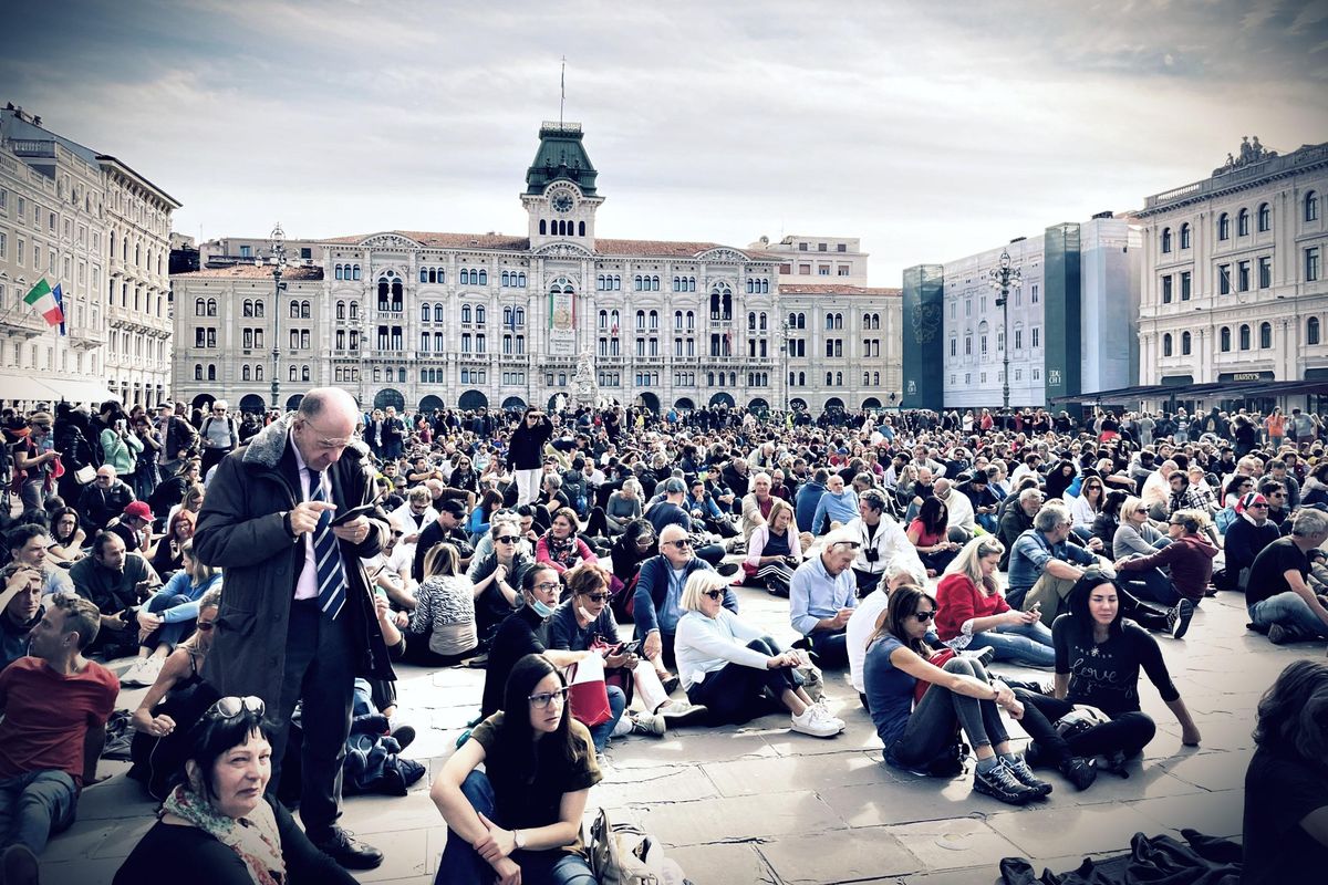 manifestazioni italia divieto trieste rave