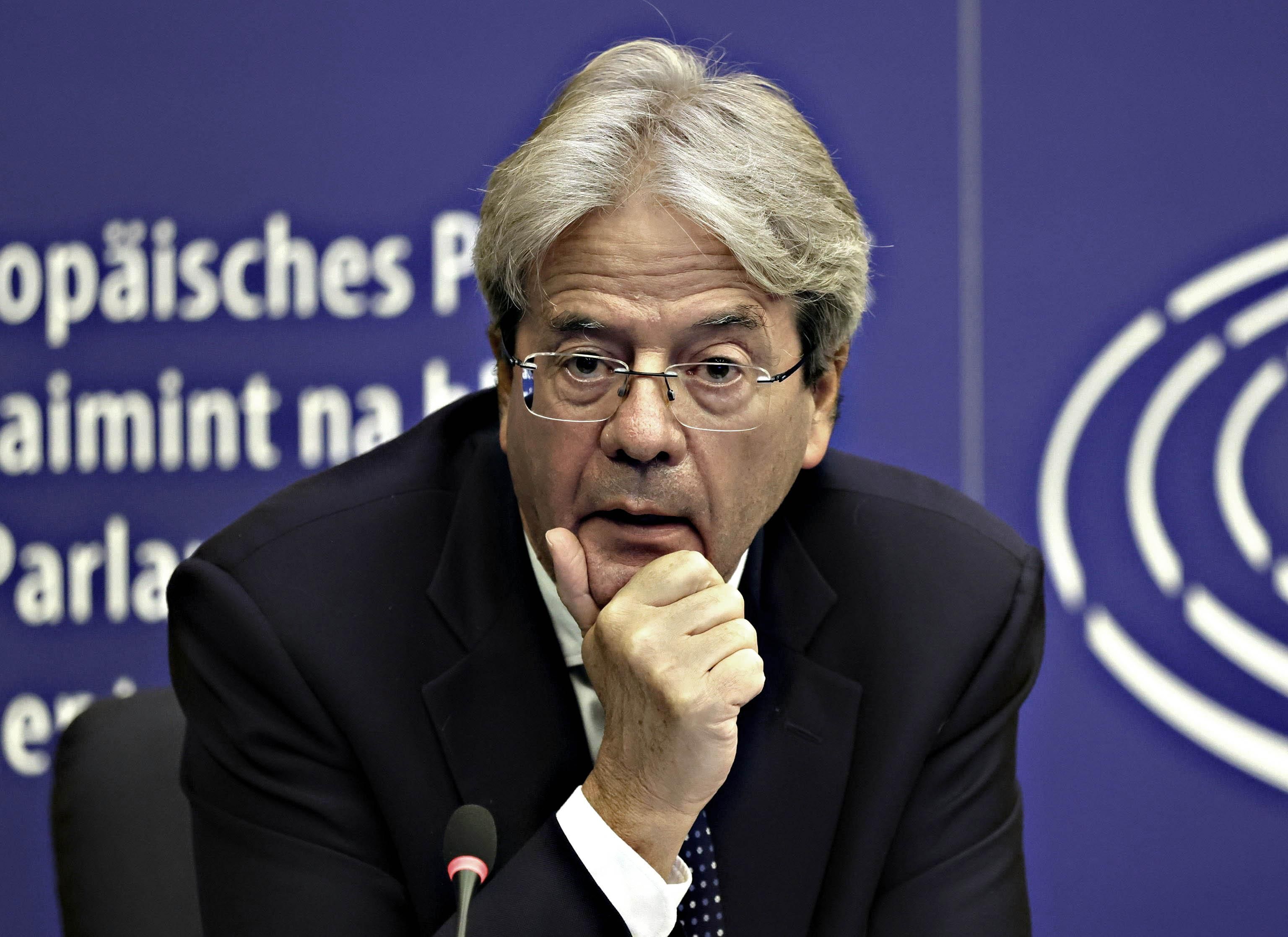 Parigi vuol partecipare alla corsa al Colle