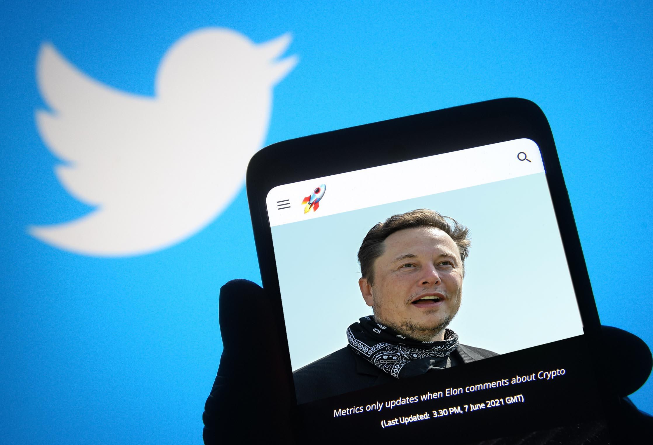 elon musk social pensiero