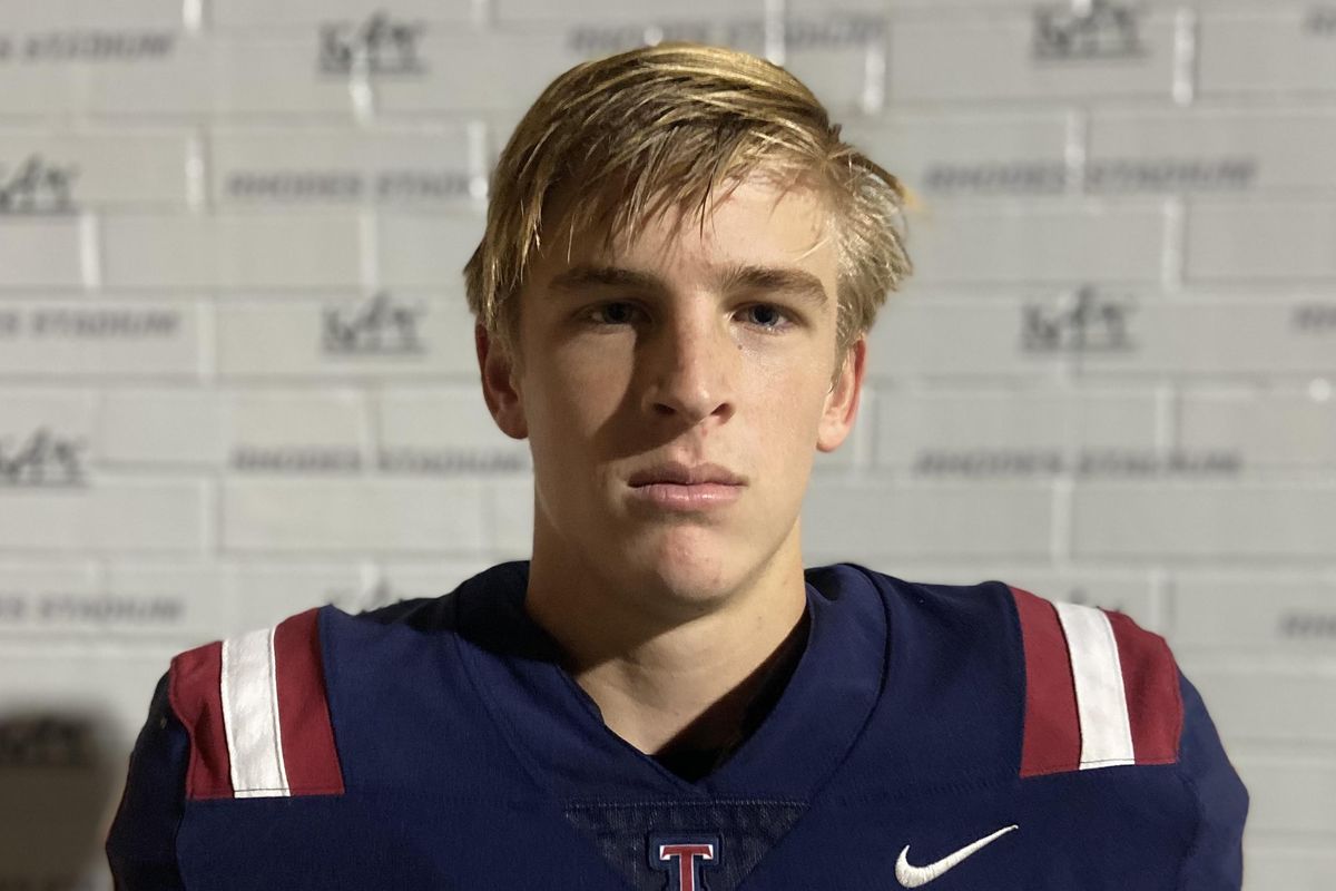 Young's 4 TDs ignite Tompkins past Travis, on to area round