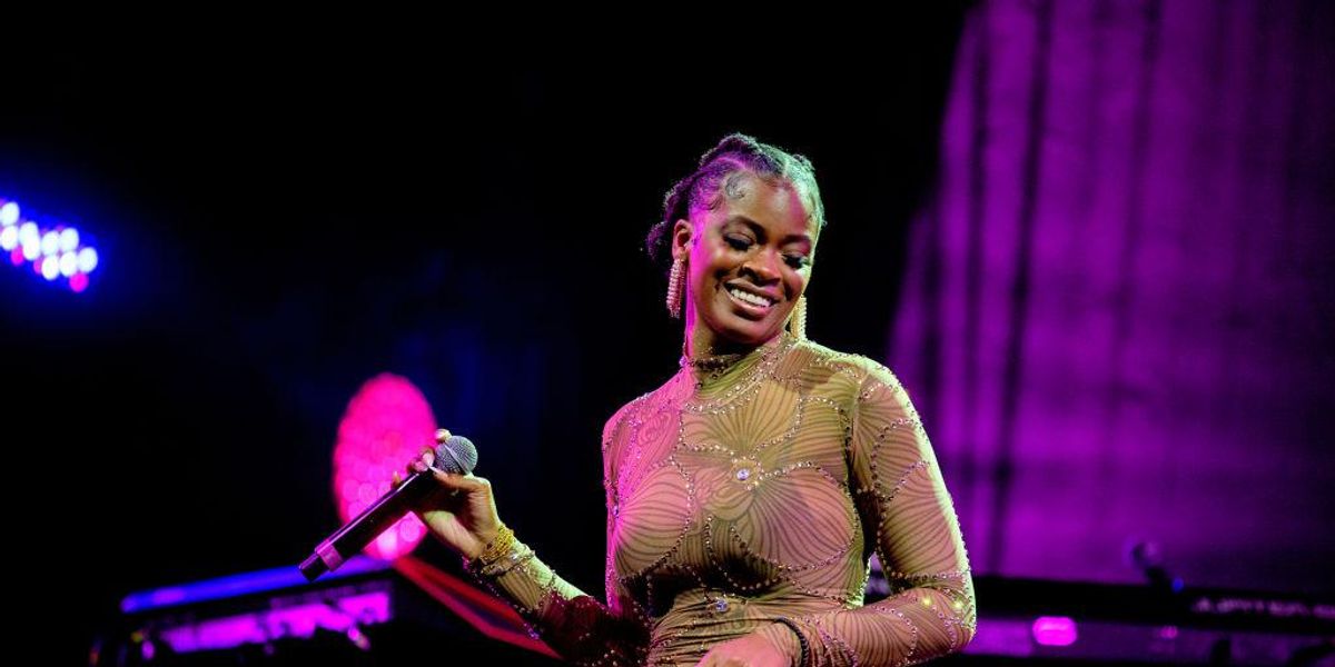 Ari Lennox Tweets About Never Being In Love: 'I Don't Be Tryna Settle'