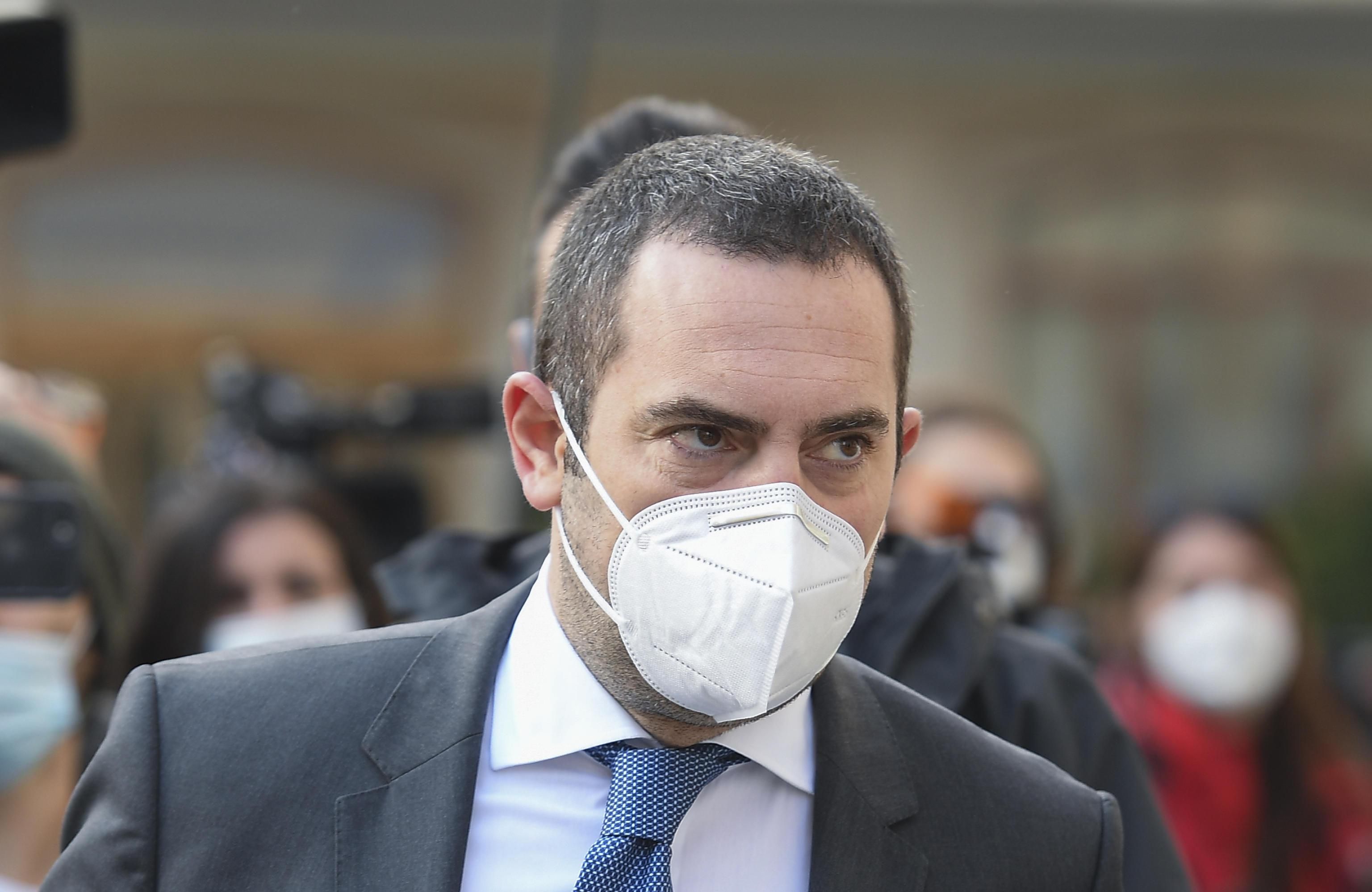 Faccio coming out: non sopporto i coming out