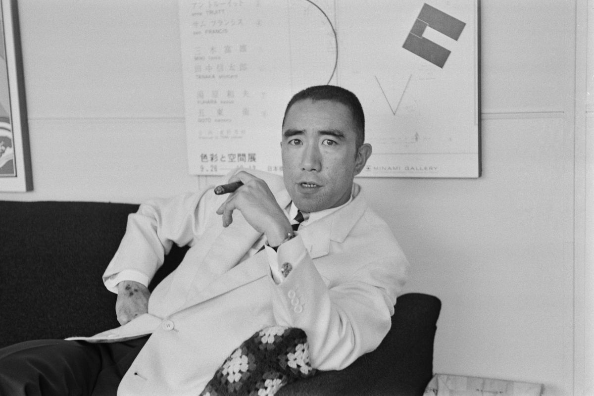 Effemeridi: il 25 novembre 1970 Yukio Mishima si toglieva la vita