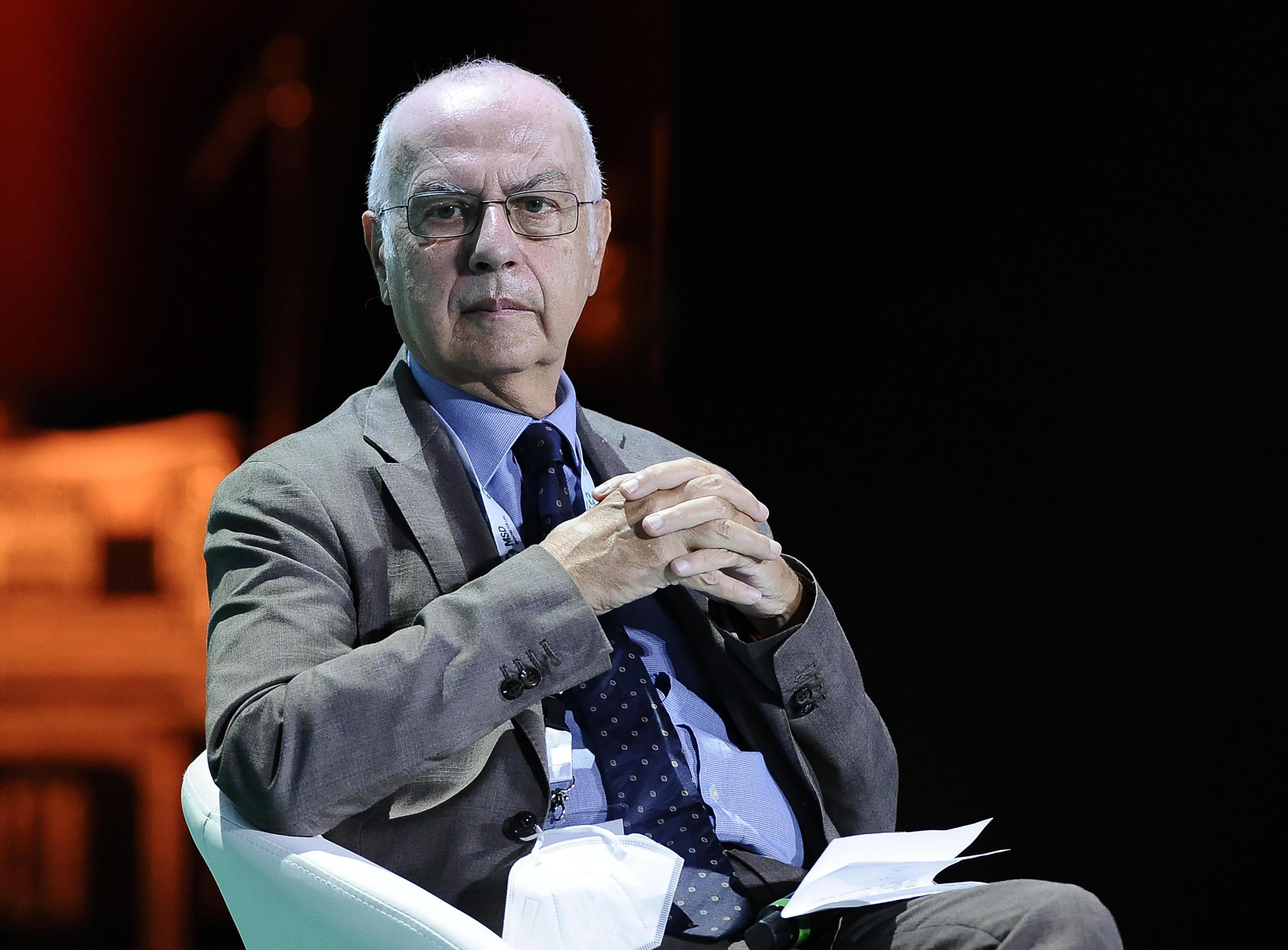 Sviste, dati errati e contraddizioni. Le virostar stanno dando i numeri