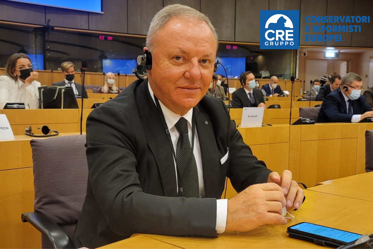 Sergio Berlato: «L’Ue fermi il ricatto del governo sul green pass»