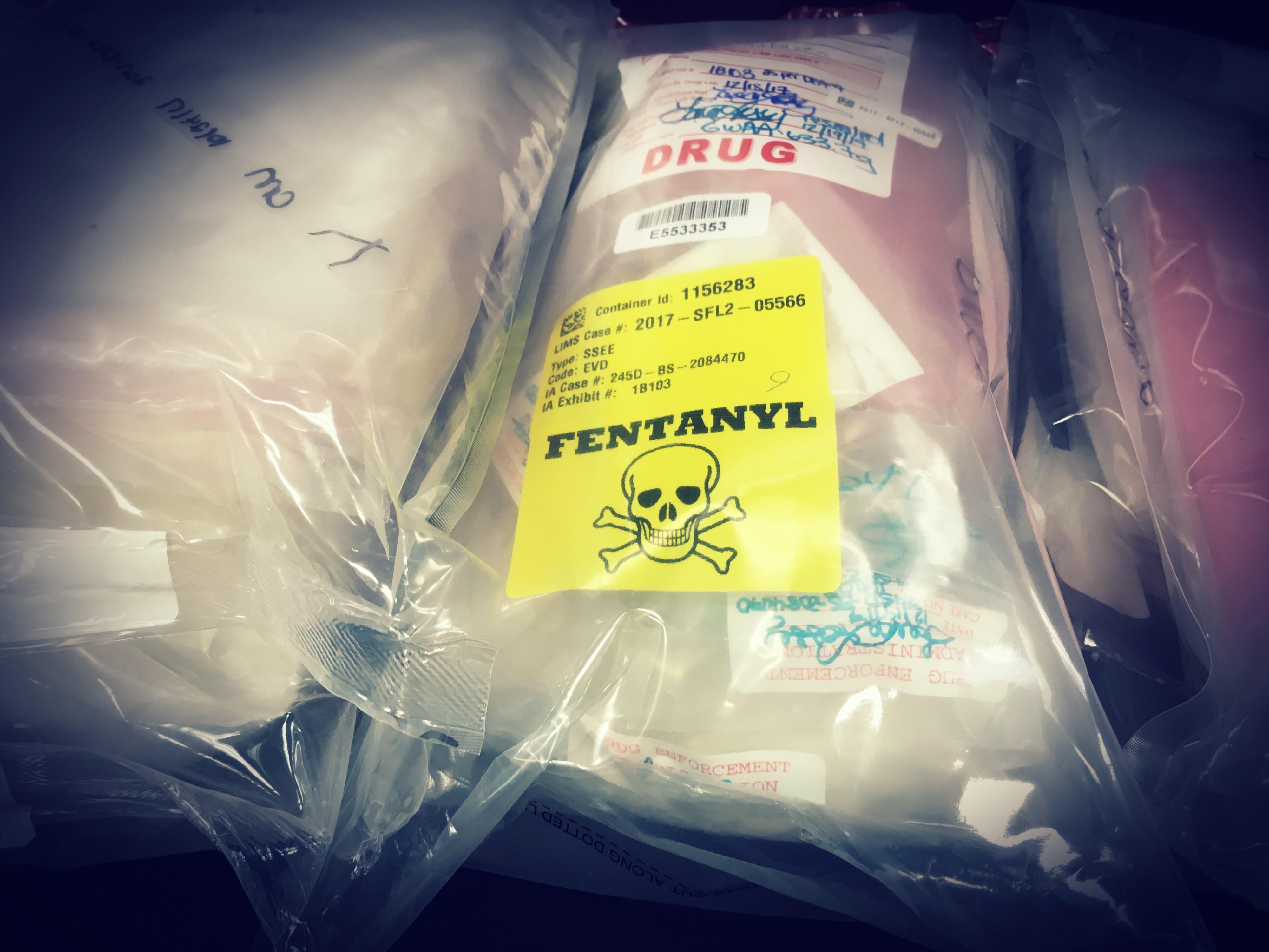 fentanil biden usa messico cina migranti droga