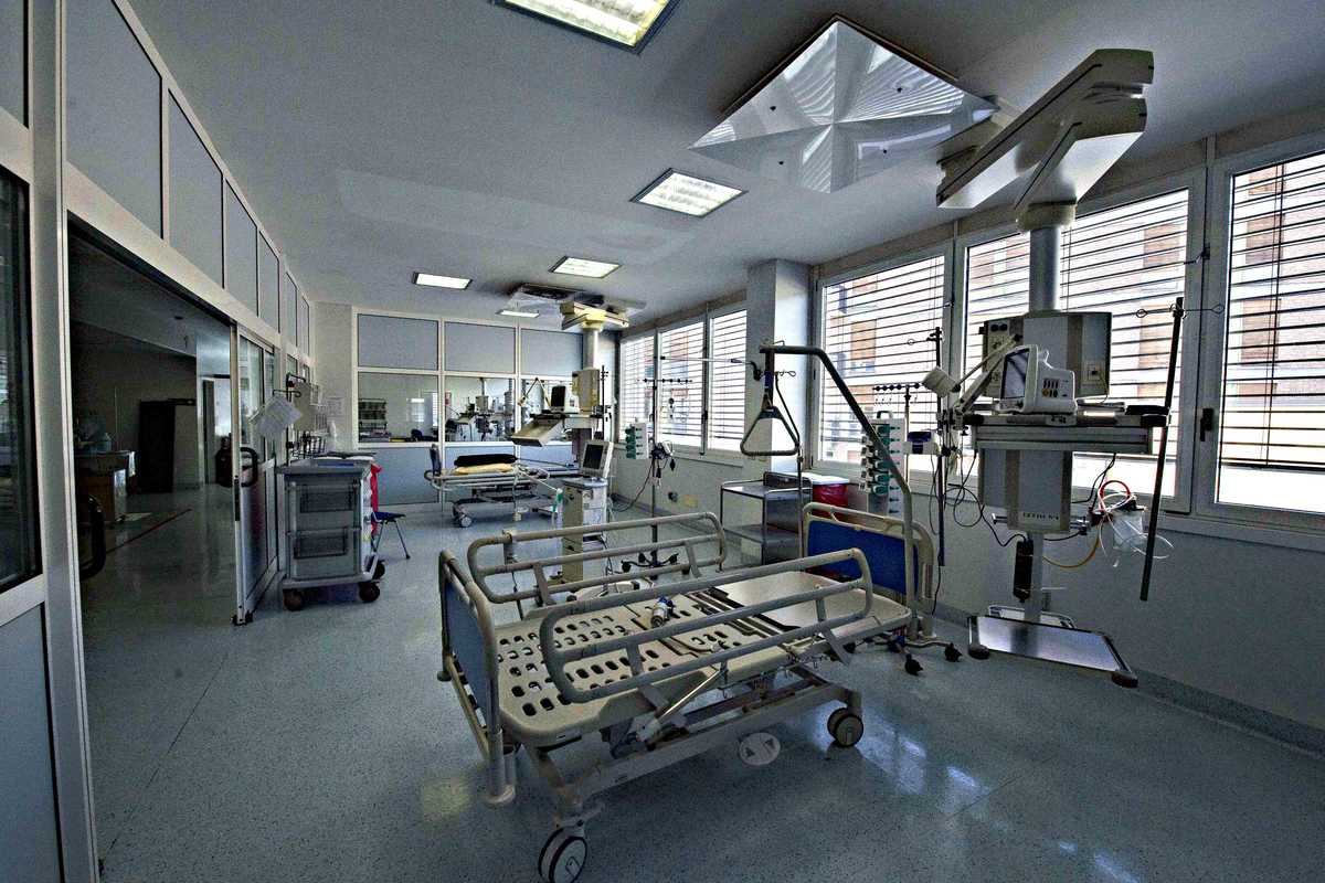 Allarmi continui. Ma ora il Covid colpisce meno dell’influenza