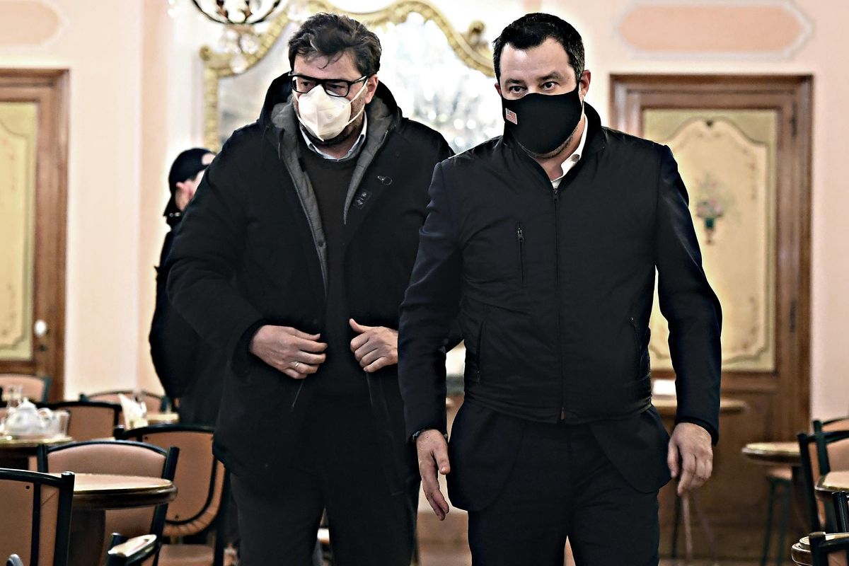 Salvini detta la linea alla Lega: mai nel Ppe