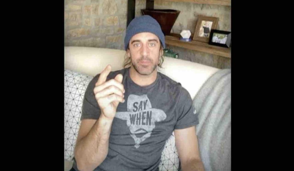 Aaron Rodgers channels his inner 'Steve Zissou' for awesome Halloween  costume - Article - Bardown